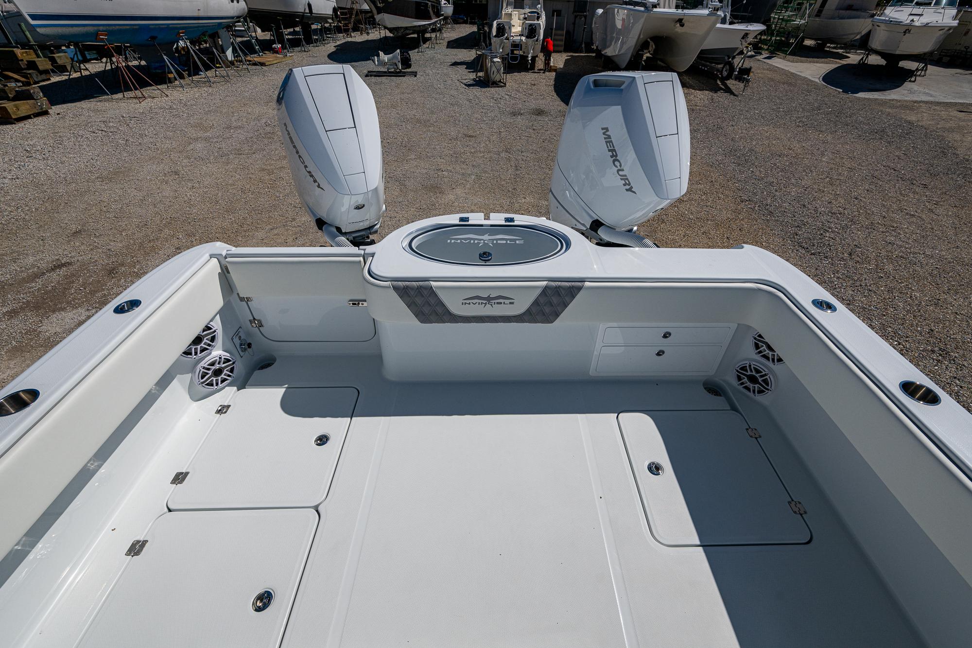 2025-invincible-33-catamaran-power-9669910-20250327094535289-1_XLARGE