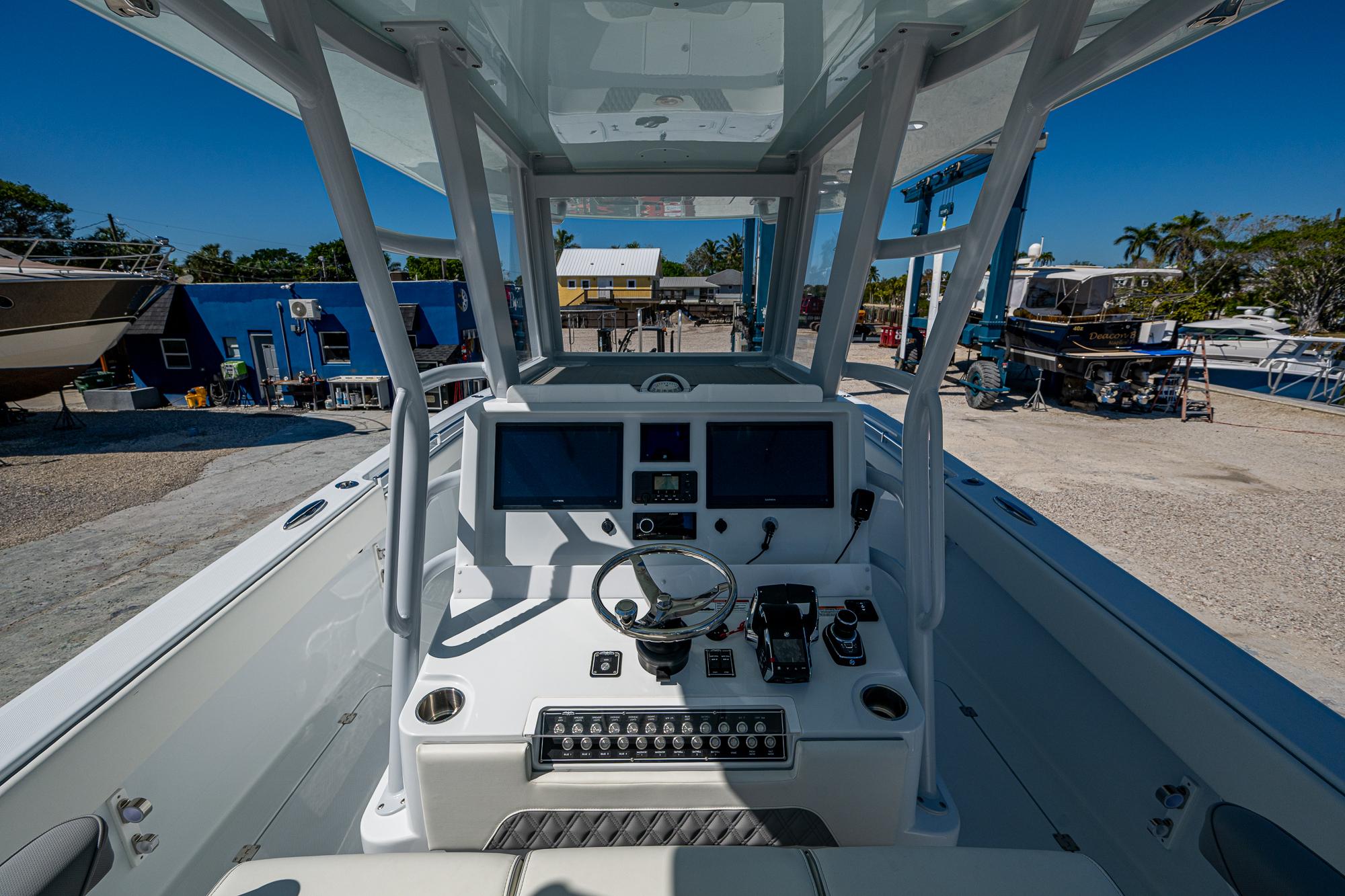 2025-invincible-33-catamaran-power-9669910-20250327094558396-1_XLARGE