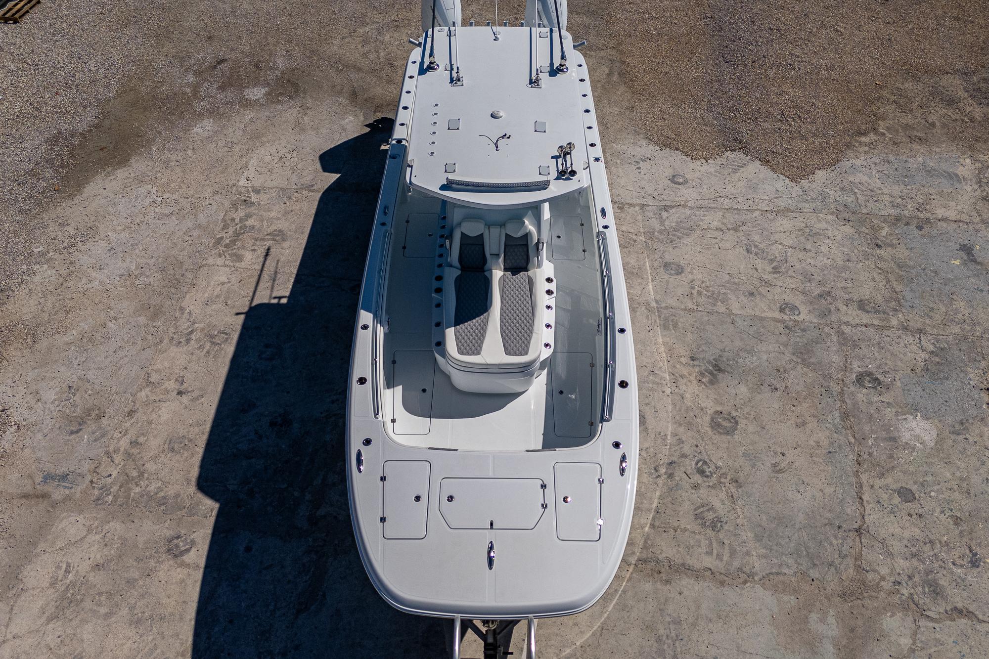 2025-invincible-33-catamaran-power-9669910-20250327094646509-1_XLARGE