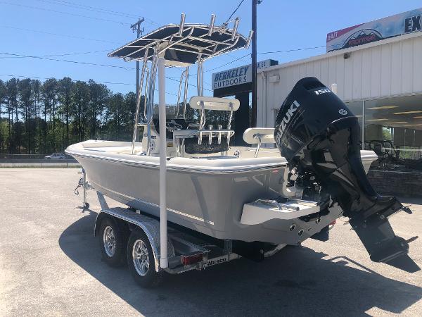 2021 Bulls Bay boat for sale, model of the boat is 2200 & Image # 8 of 32