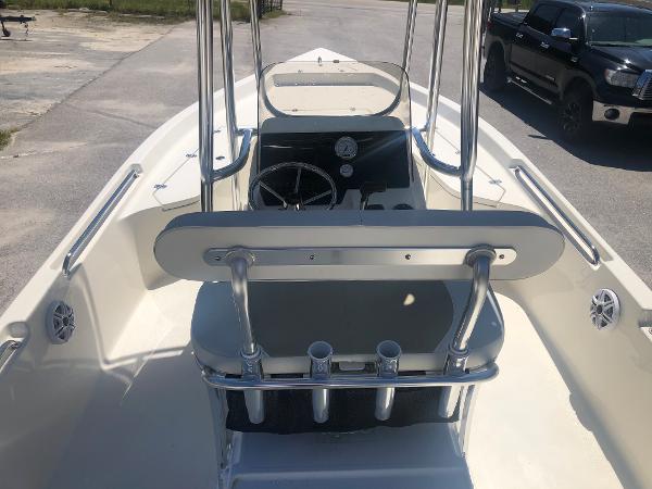 2021 Bulls Bay boat for sale, model of the boat is 2200 & Image # 9 of 32