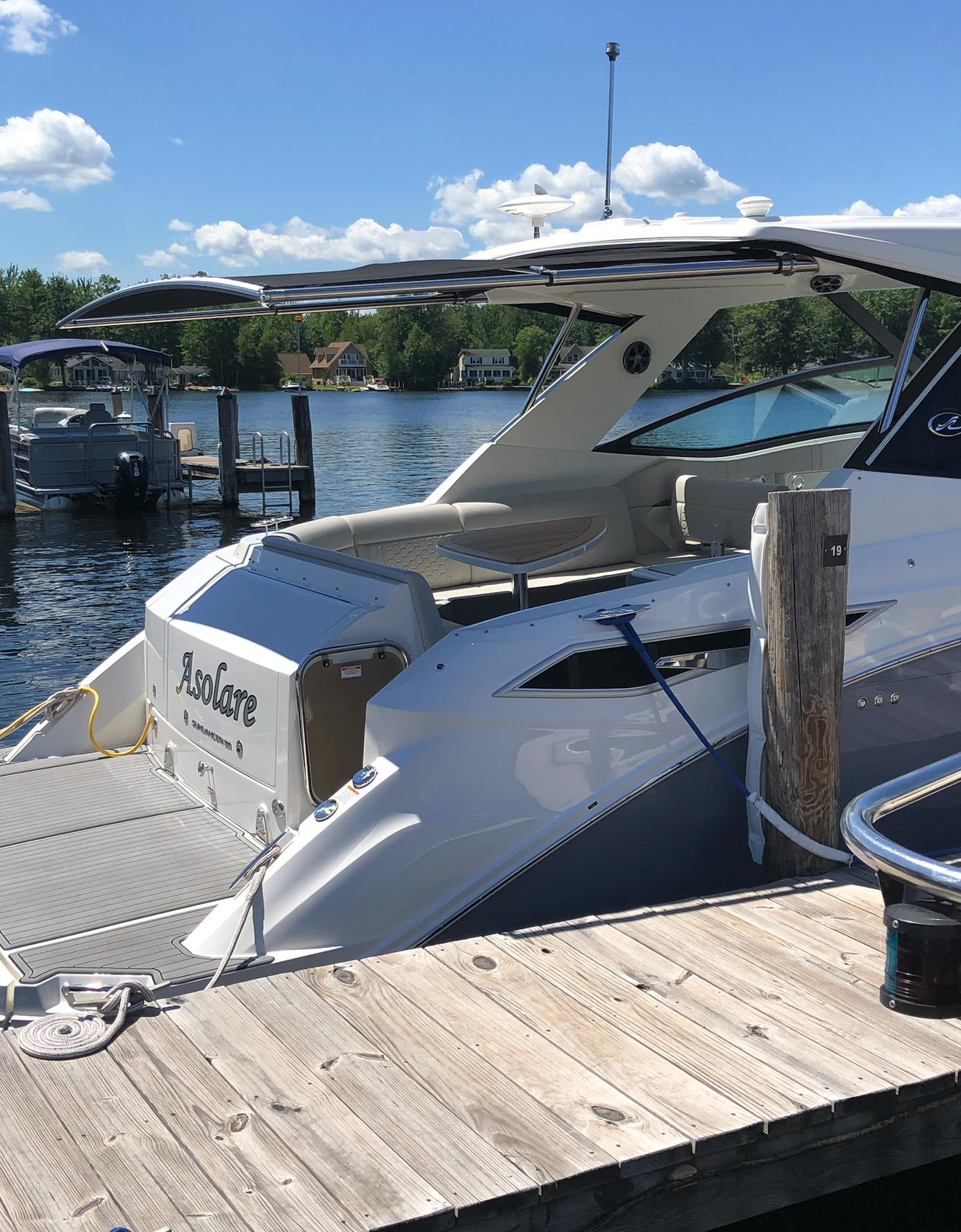 2021 Sea Ray 320 Sundancer