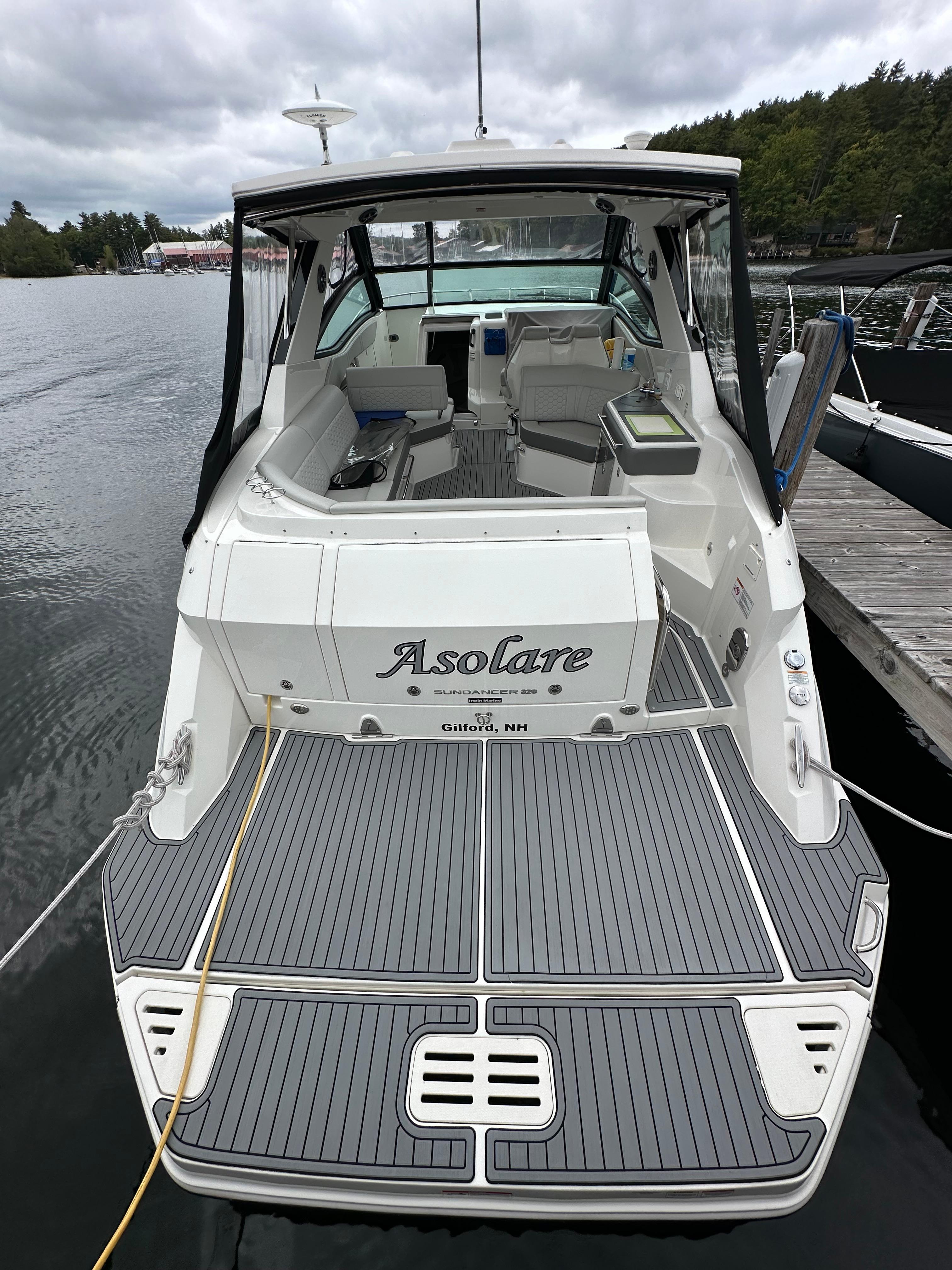 2021 Sea Ray 320 Sundancer