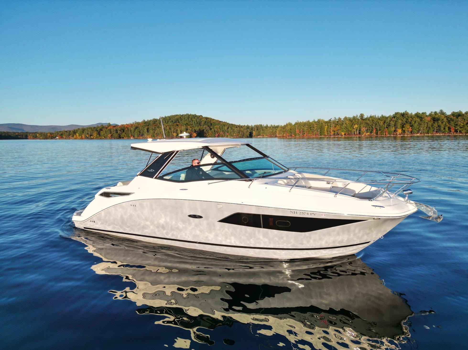 2021 Sea Ray 320 Sundancer