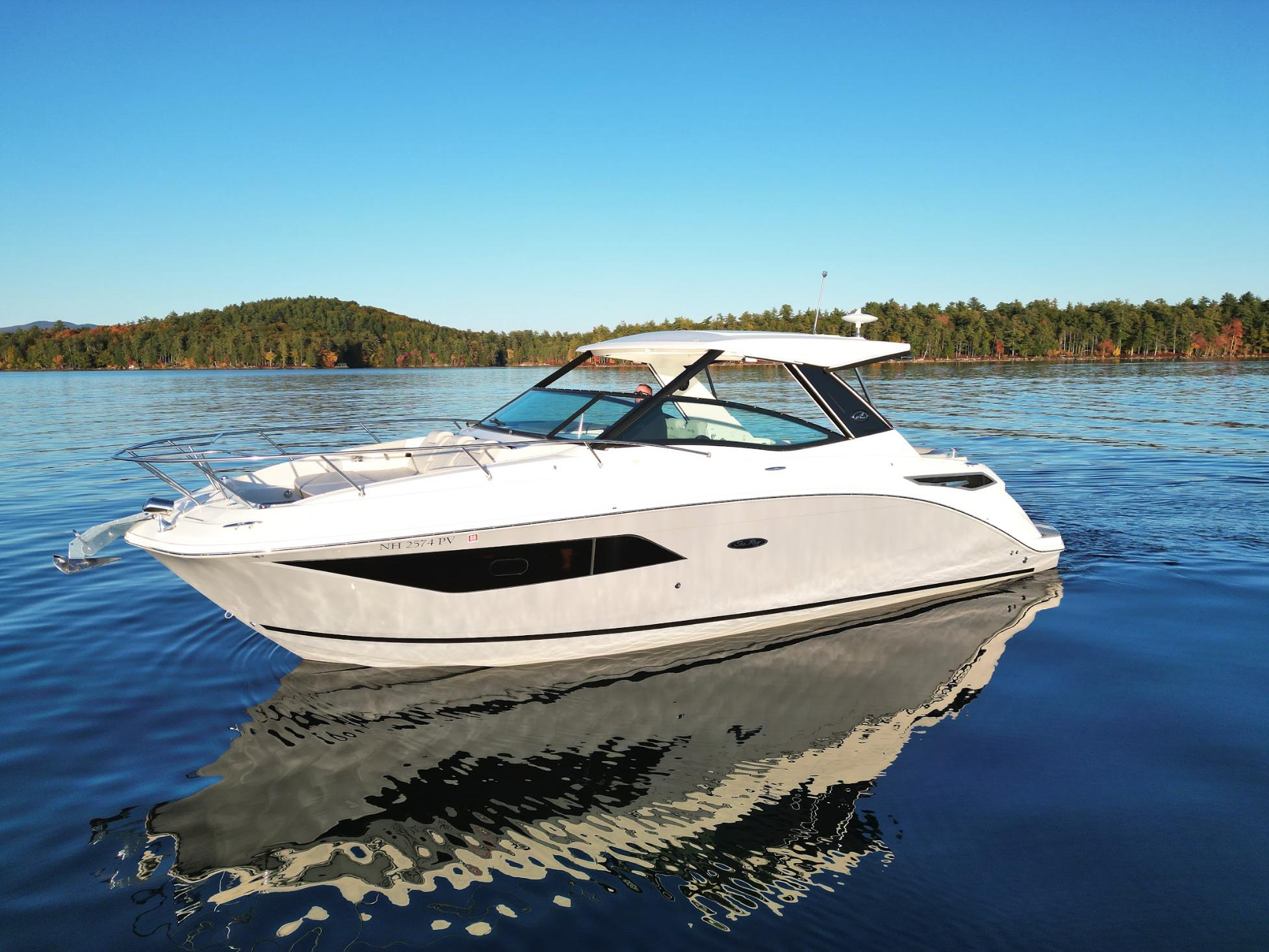 2021 Sea Ray 320 Sundancer