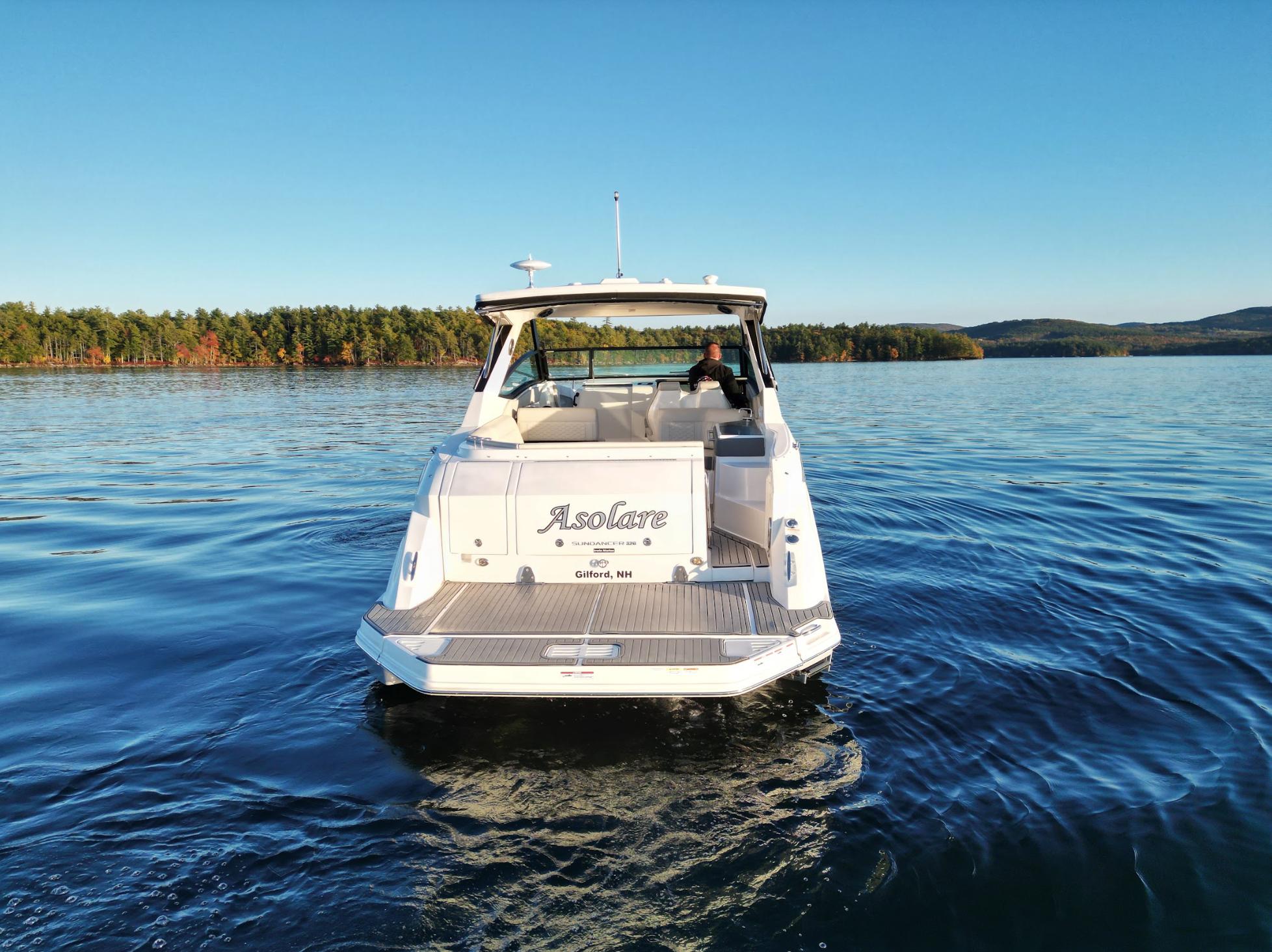 2021 Sea Ray 320 Sundancer