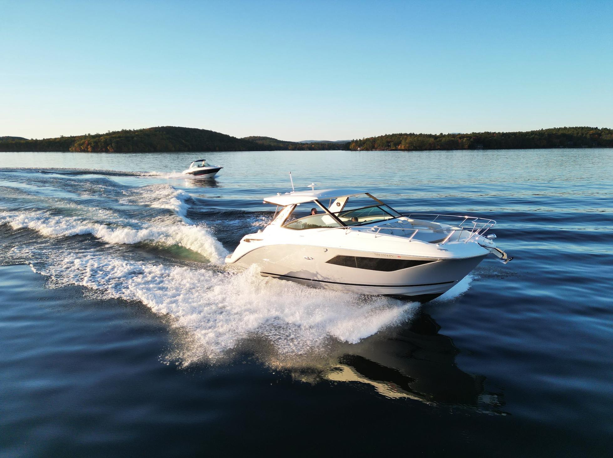 2021 Sea Ray 320 Sundancer