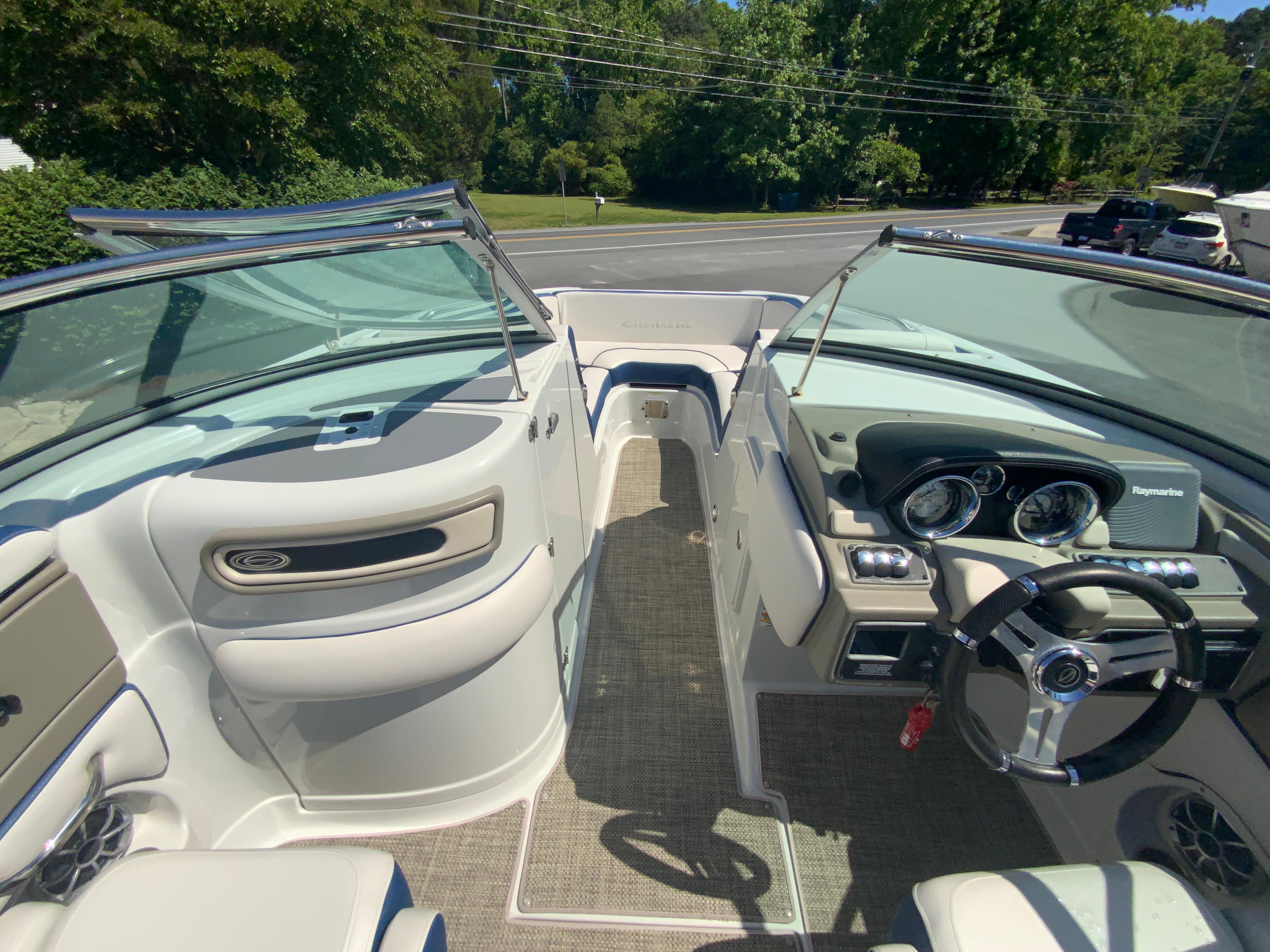 2019 Crownline Eclipse E235 XS-19