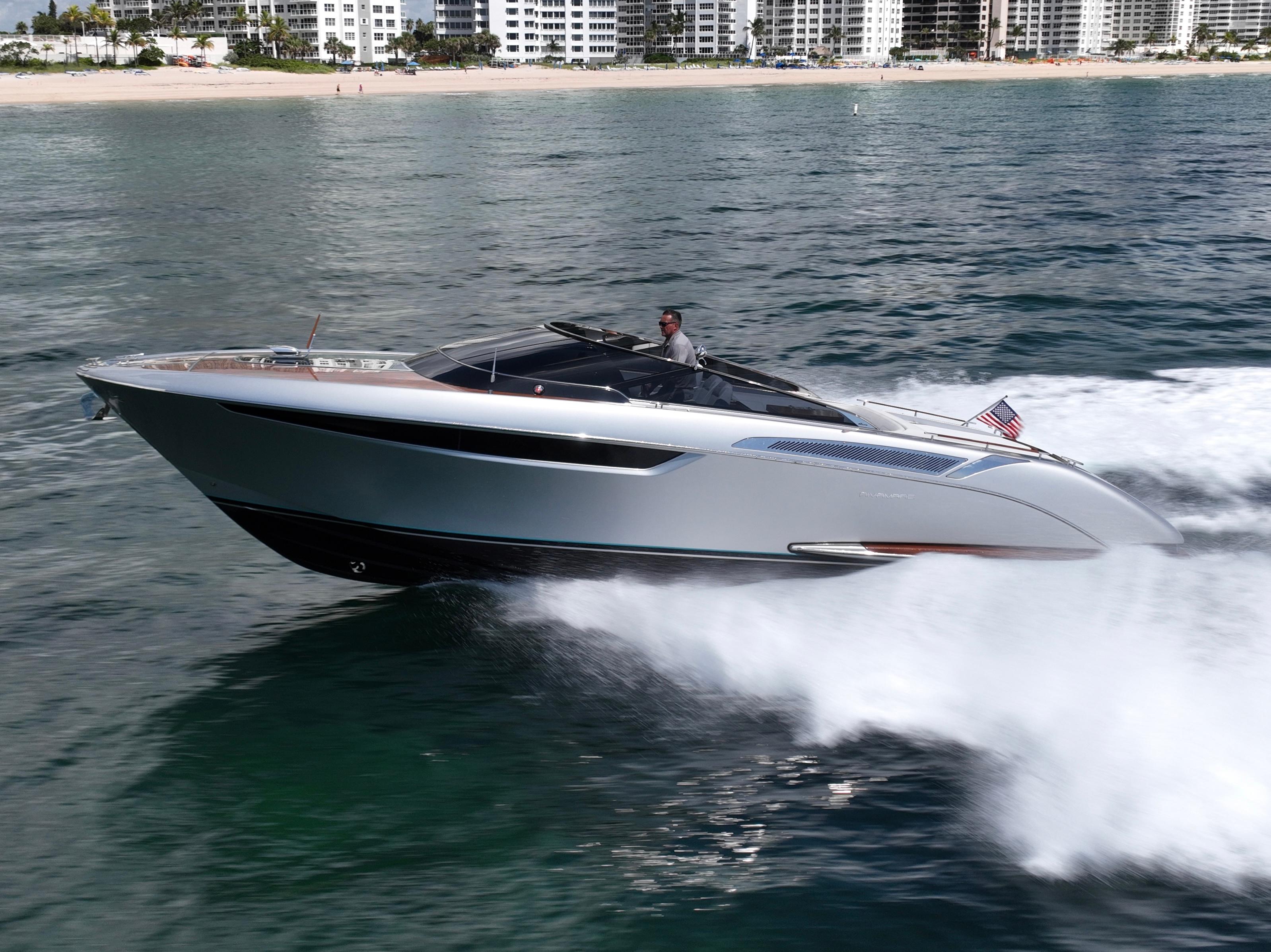 38′ Riva 2019