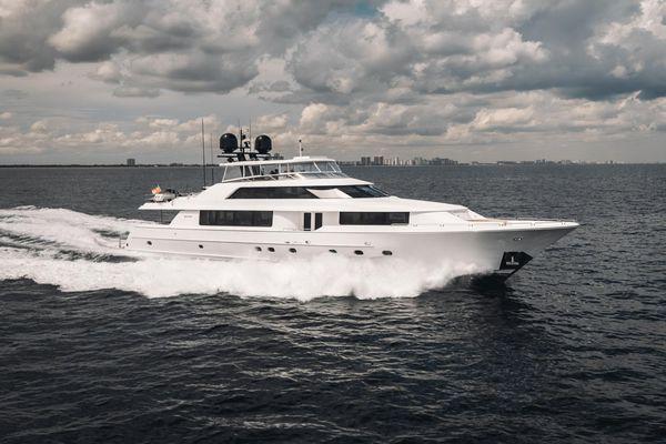 Amico Yacht Photos Pics 