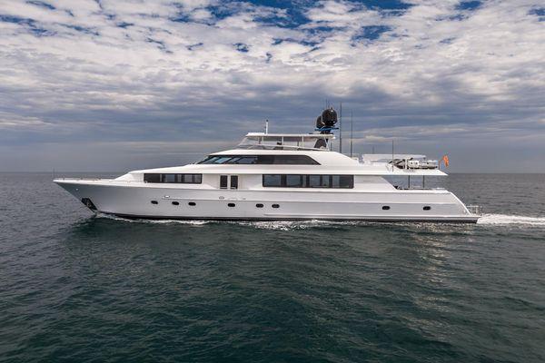 Amico Yacht Photos Pics 