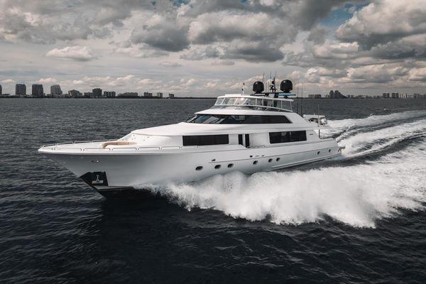 Amico Yacht Photos Pics 