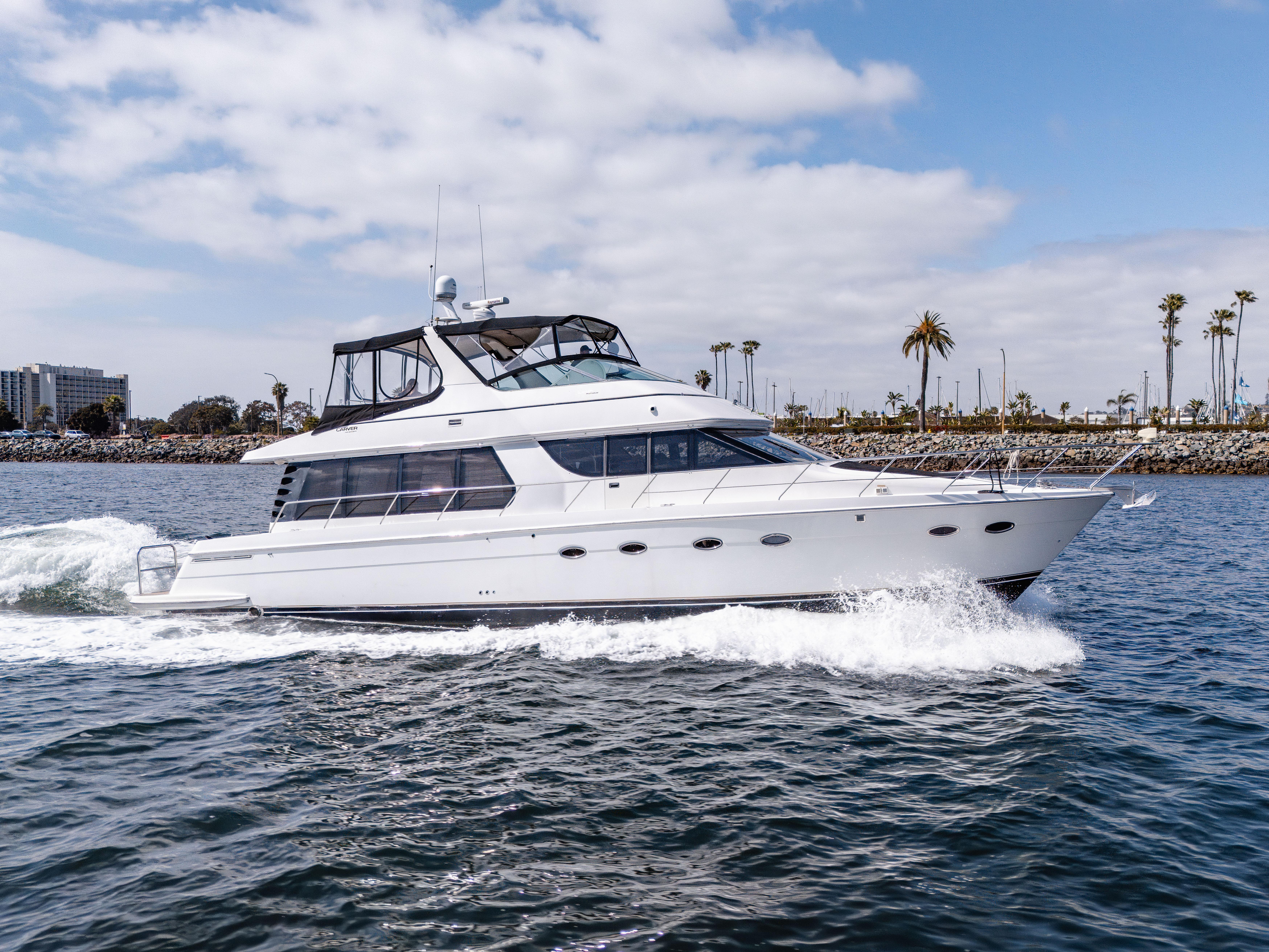 2001-carver-570-pilothouse-power-9749934-20250423141242960-1_XLARGE