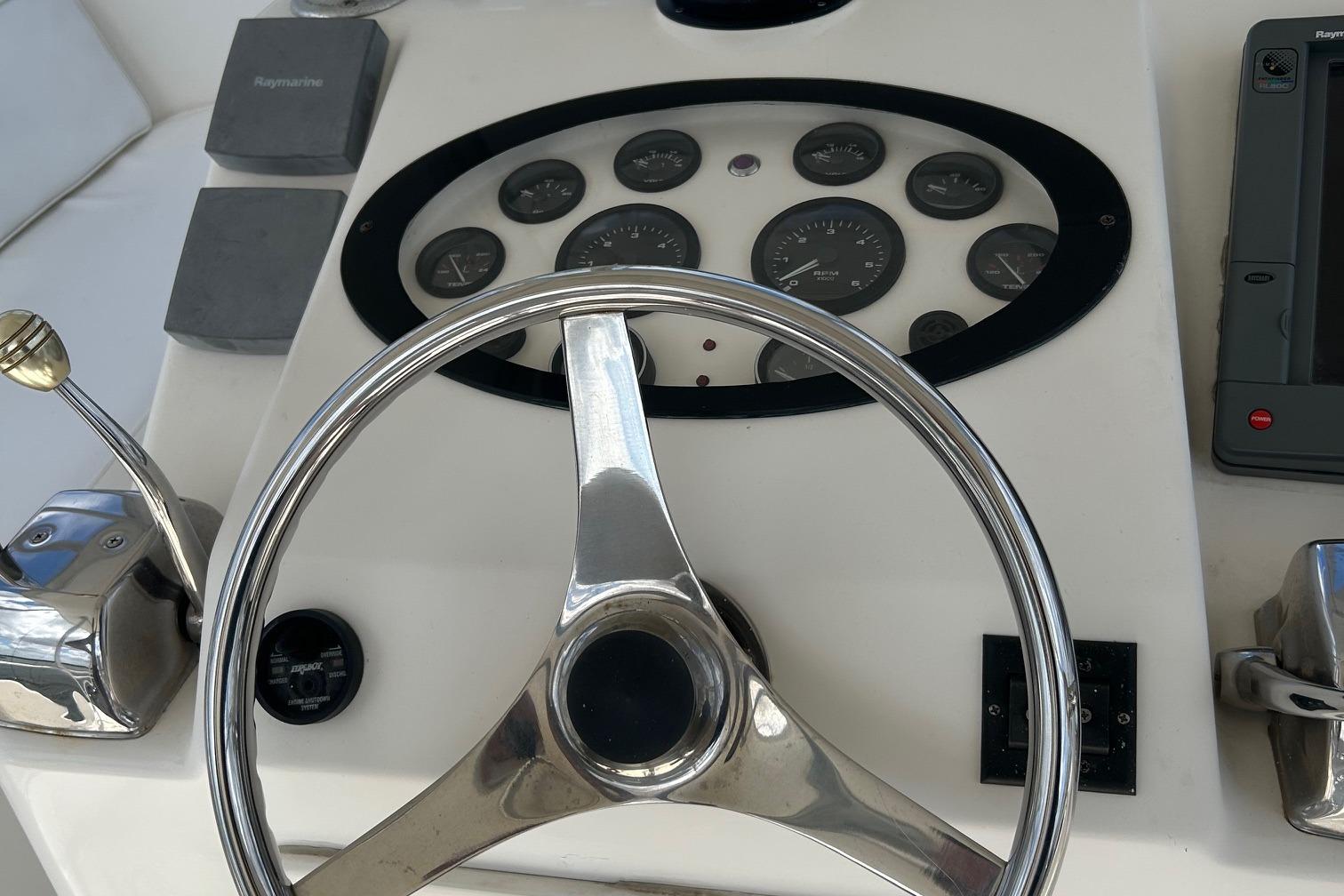 2003-ocean-yachts-super-sport-power-9749941-20250408170128002-1_XLARGE