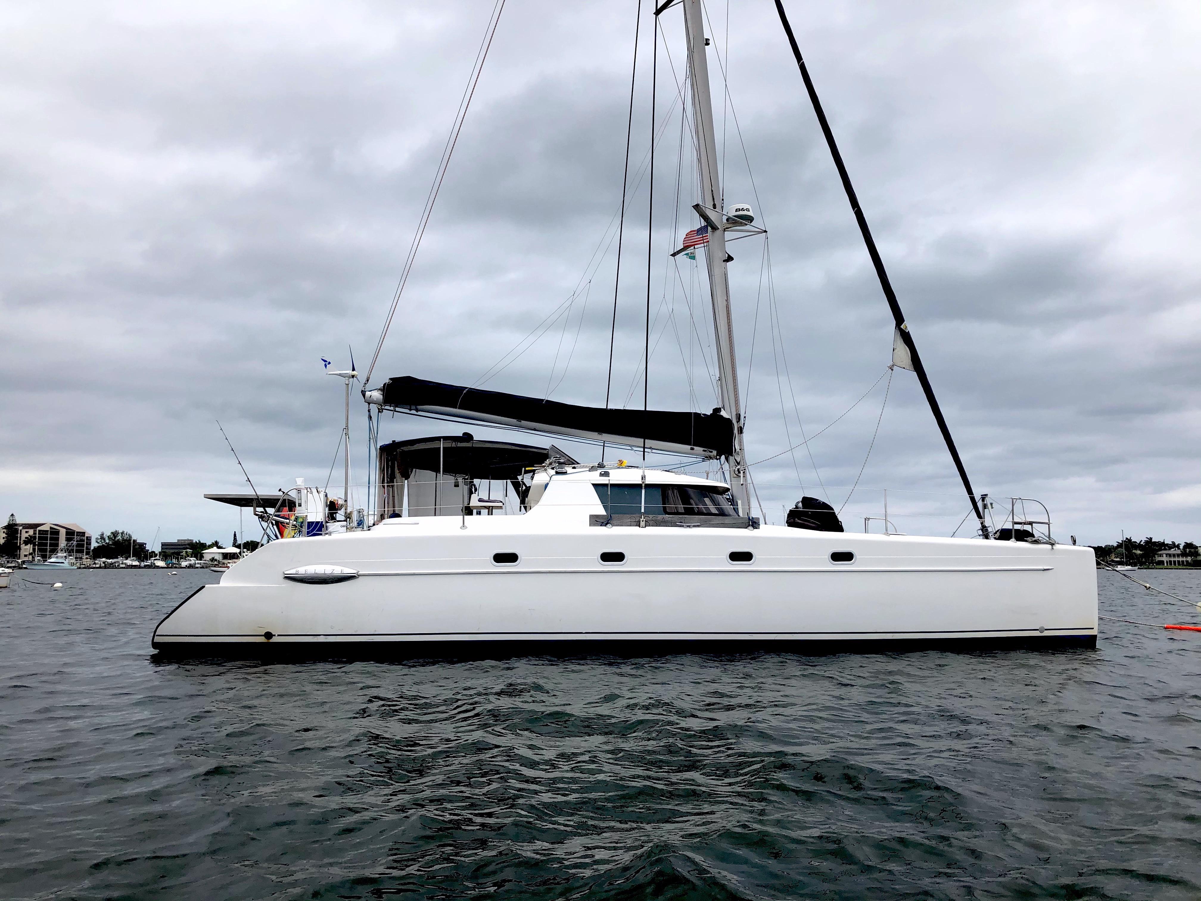 katamaran fountaine pajot belize 43