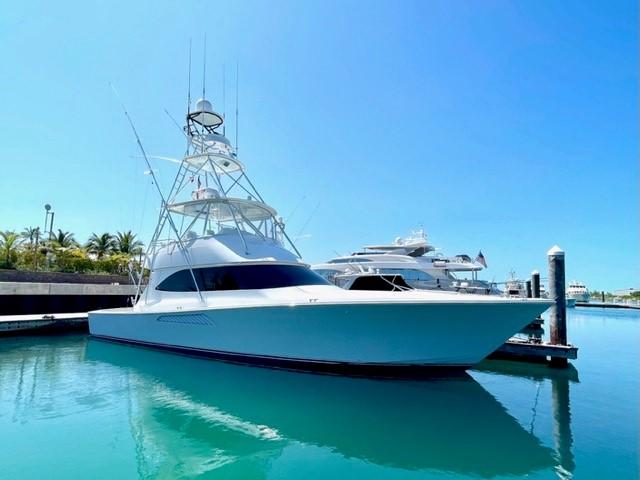2009 Viking 50 Convertible-Reel Twisted-Profile