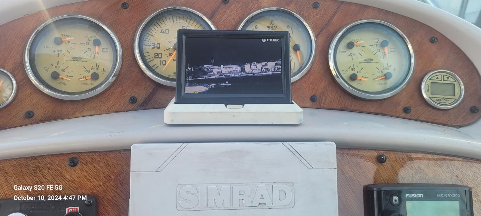 SIMRAD FlIR Display