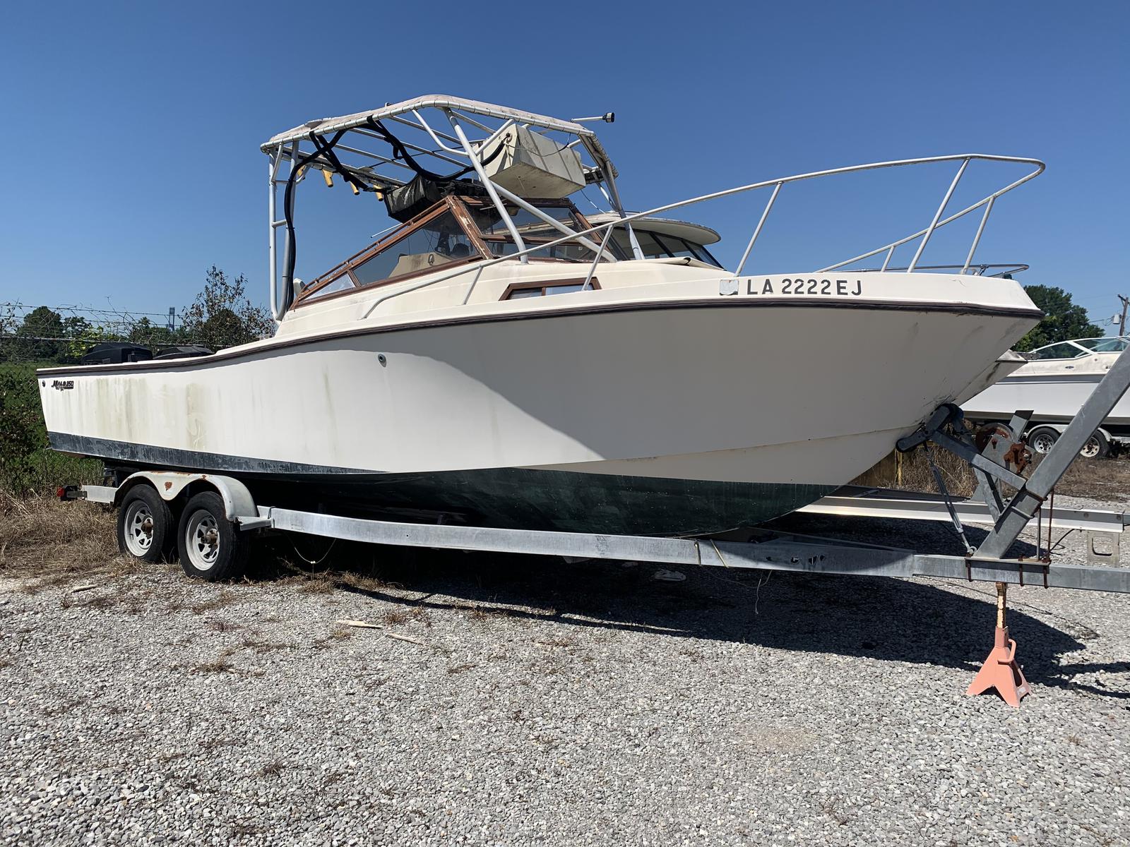 1989 Mako boat for sale, model of the boat is 250 & Image # 1 of 4