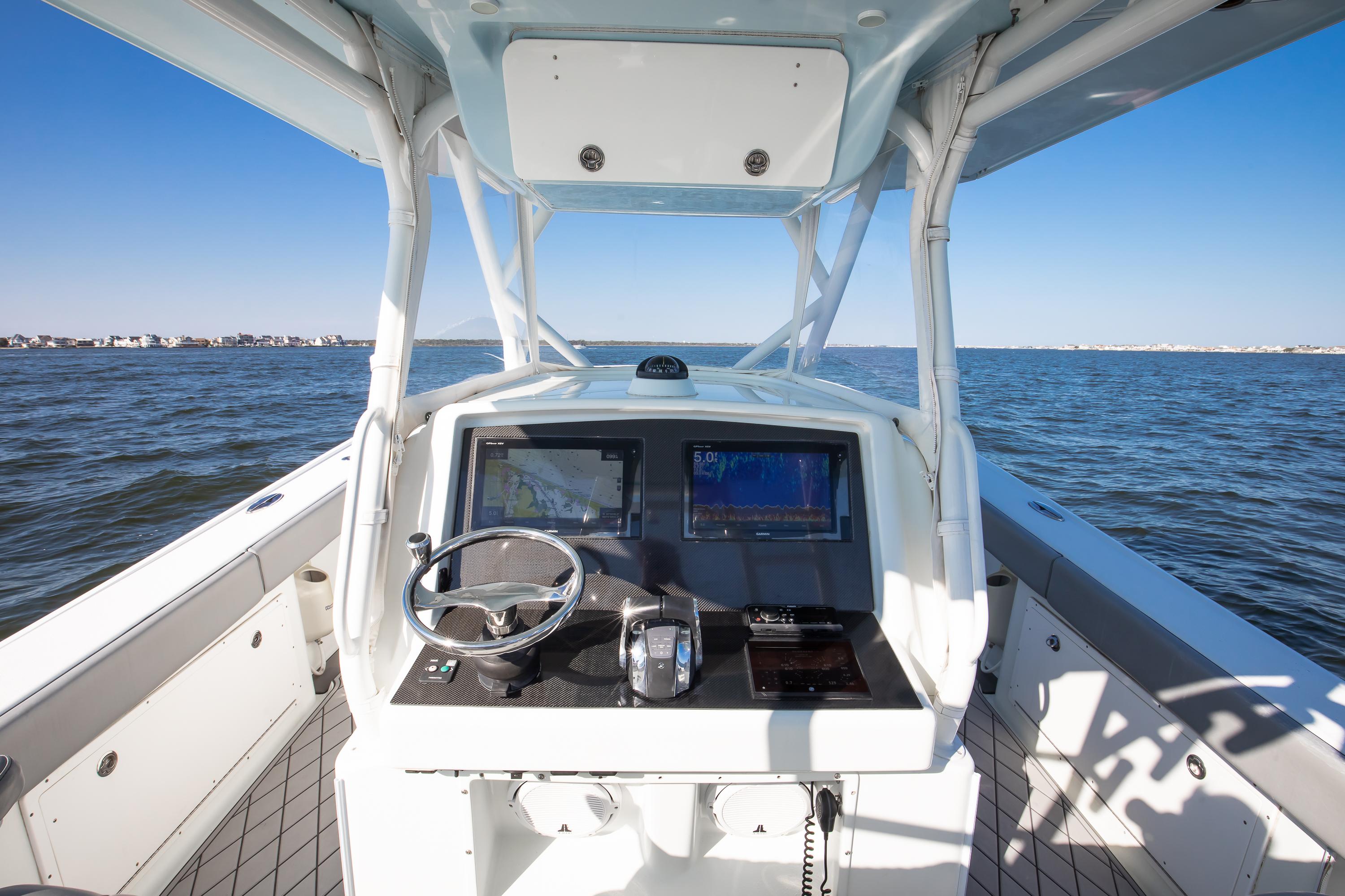 Yellowfin 39 Four For IV - Exterior Helm