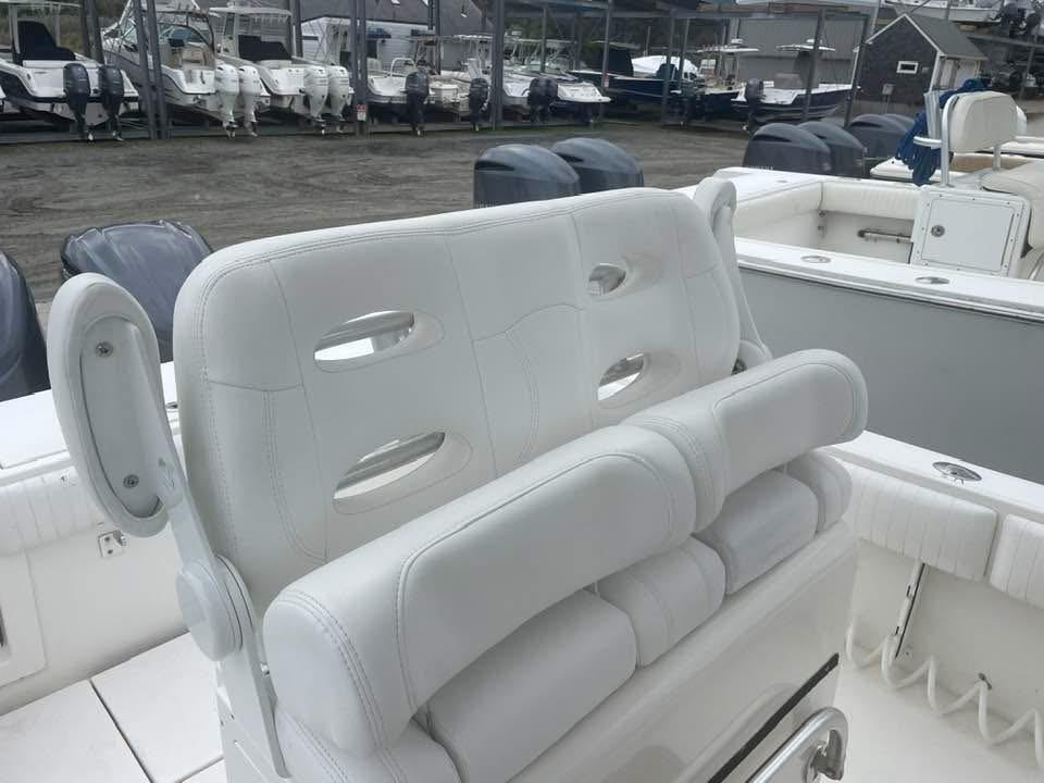 2006-regulator-29-forward-seating-power-9769951-20250424042219386-1_XLARGE