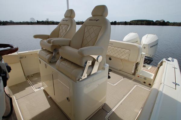 30' Chris-Craft, Listing Number 100915734, - Photo No. 4