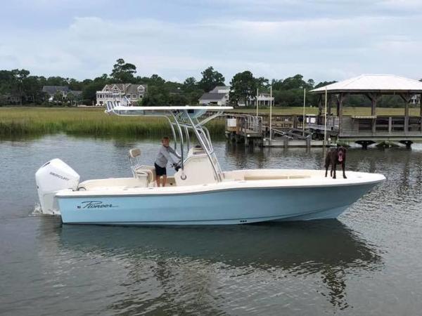 2021 Pioneer boat for sale, model of the boat is Bay Sport 220 & Image # 1 of 4