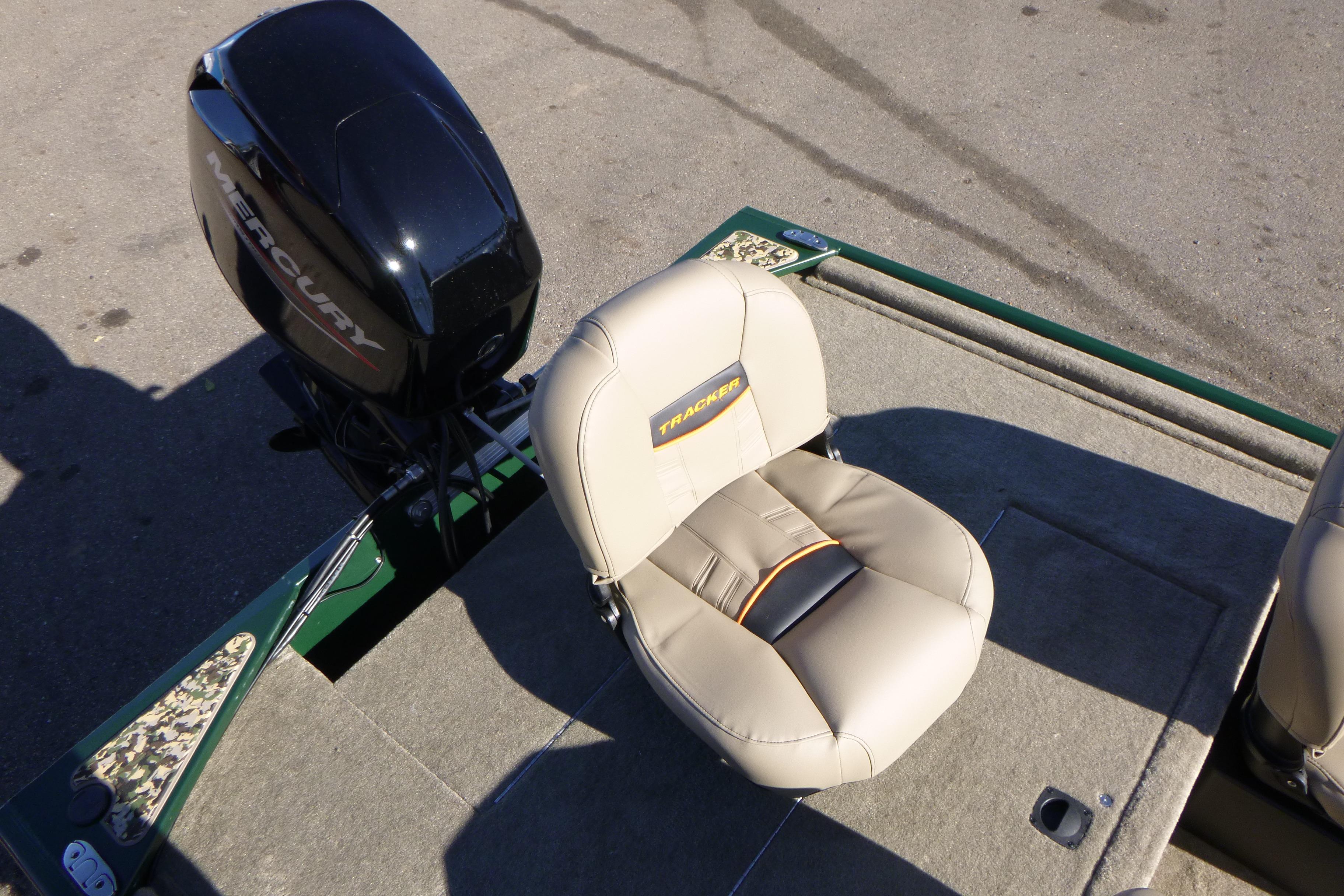 2026 Tracker Bass Tracker Classic Limited Gallery