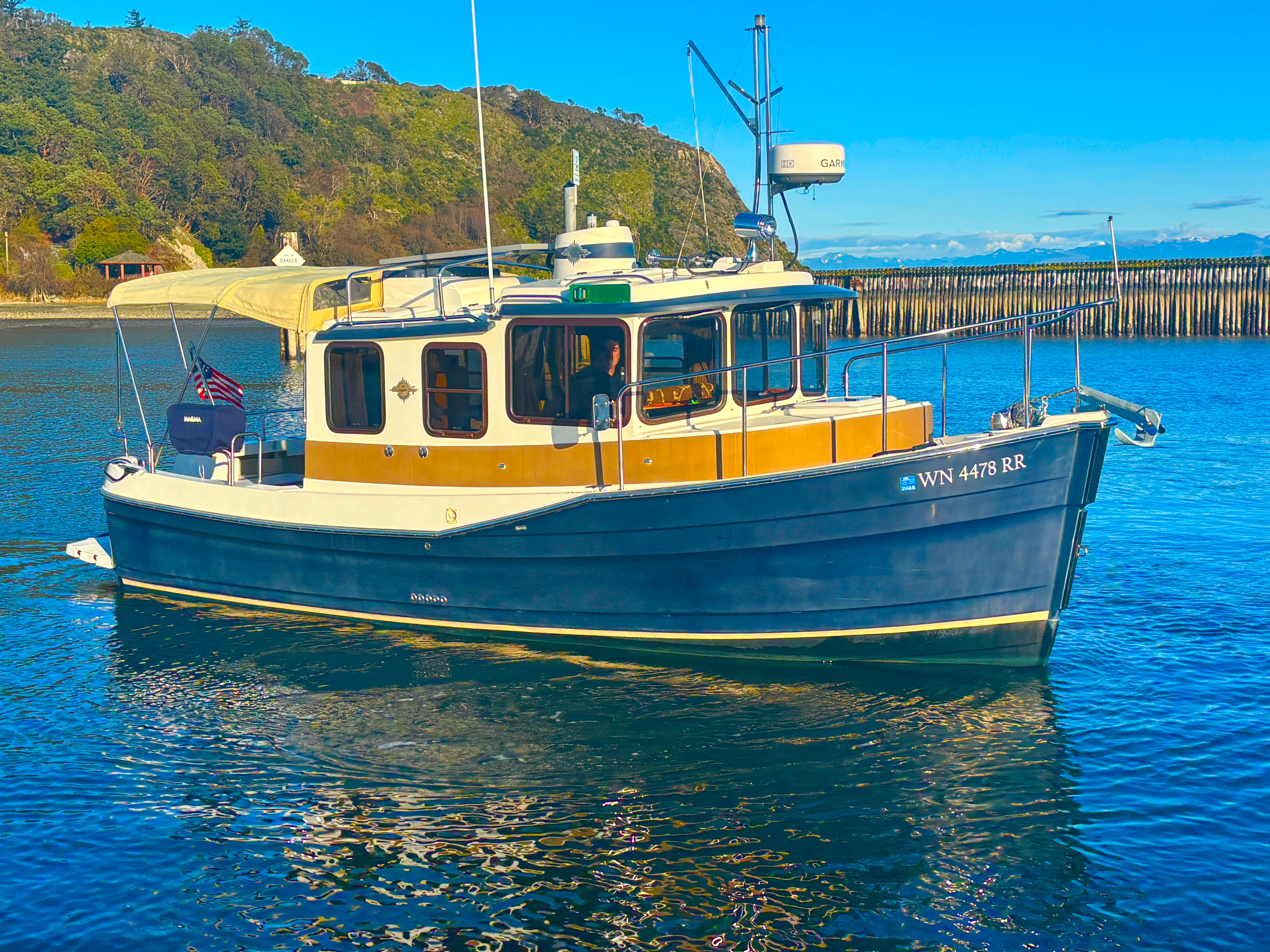 2012 Ranger Tugs R-25 SC