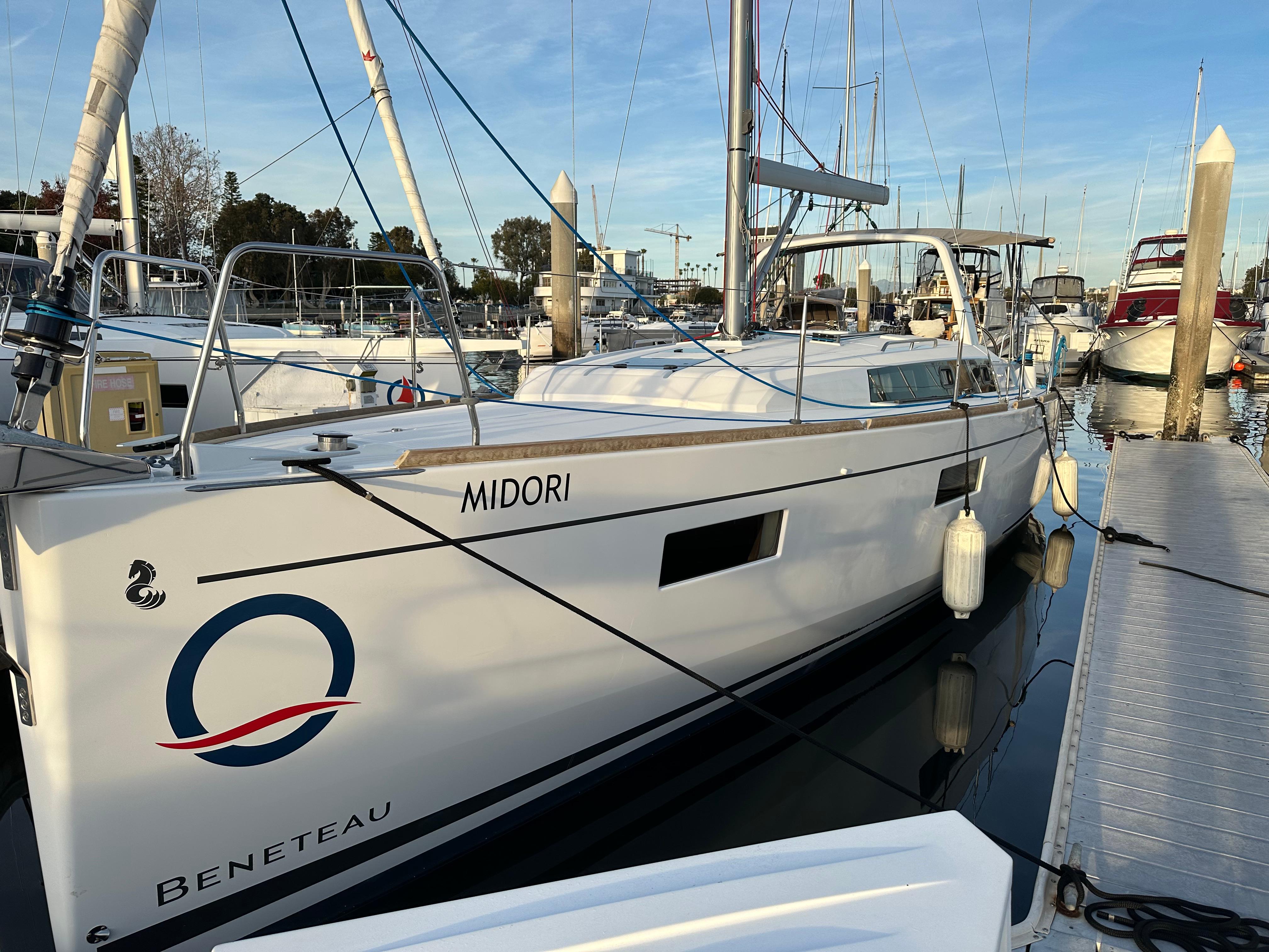 37.92′ Beneteau 2019 Yacht for Sale
