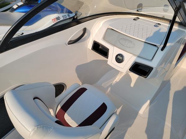 2016 Tahoe boat for sale, model of the boat is 450 TF & Image # 12 of 18