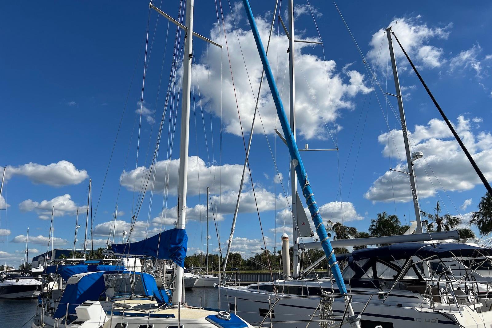 FL 10465 BB Knot 10 Yacht Sales FL 10465 BB Knot 10 Yacht Sales