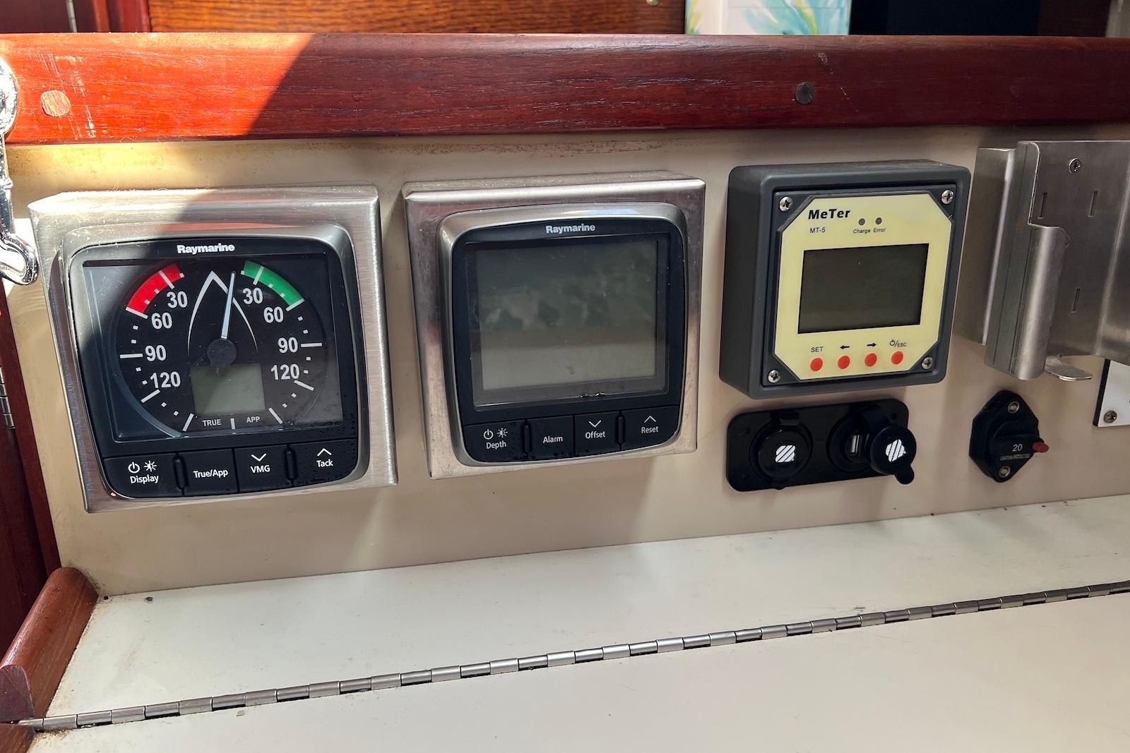 FL 10465 BB Knot 10 Yacht Sales FL 10465 BB Knot 10 Yacht Sales