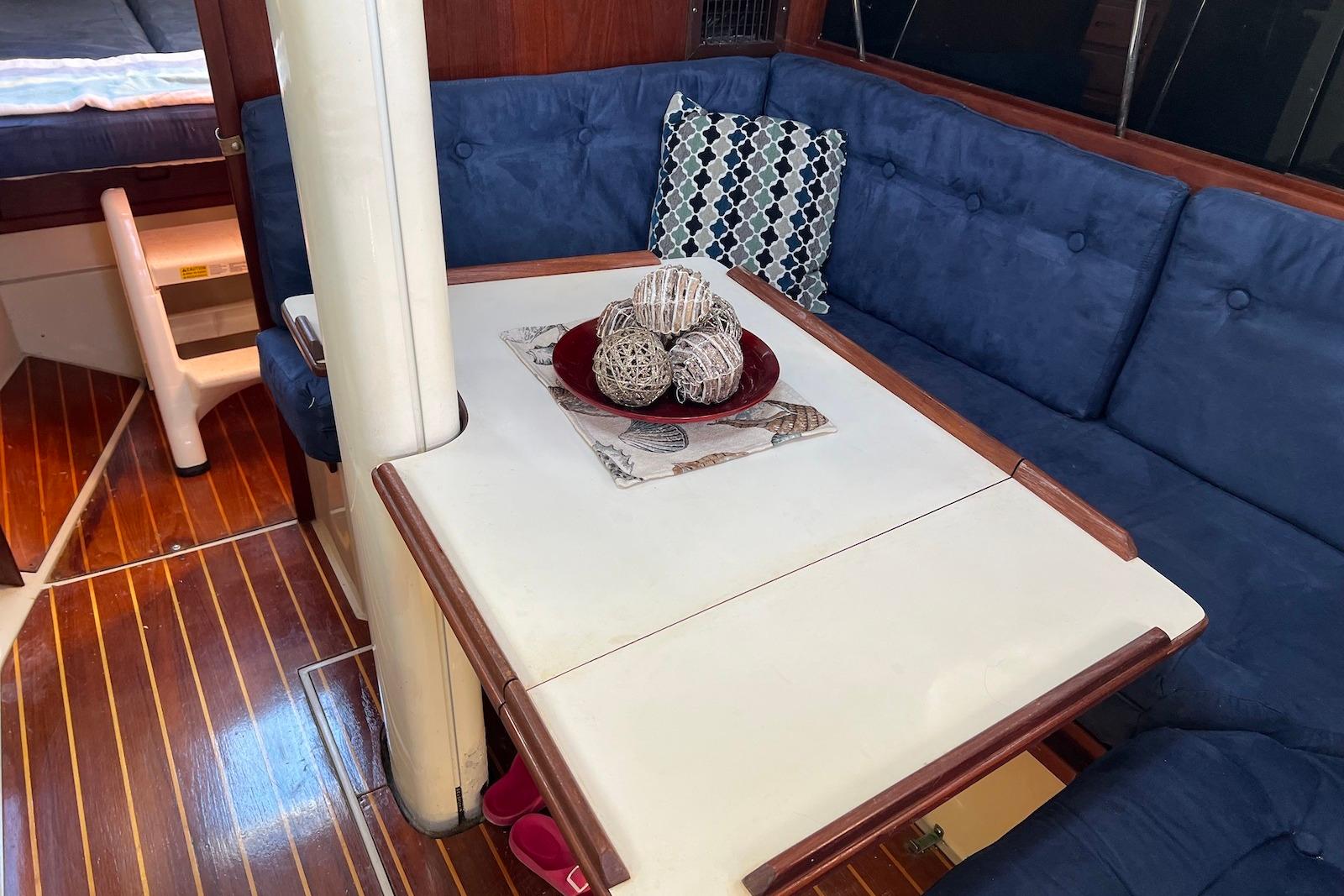 FL 10465 BB Knot 10 Yacht Sales FL 10465 BB Knot 10 Yacht Sales