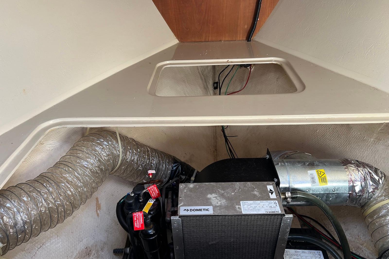 FL 10465 BB Knot 10 Yacht Sales FL 10465 BB Knot 10 Yacht Sales