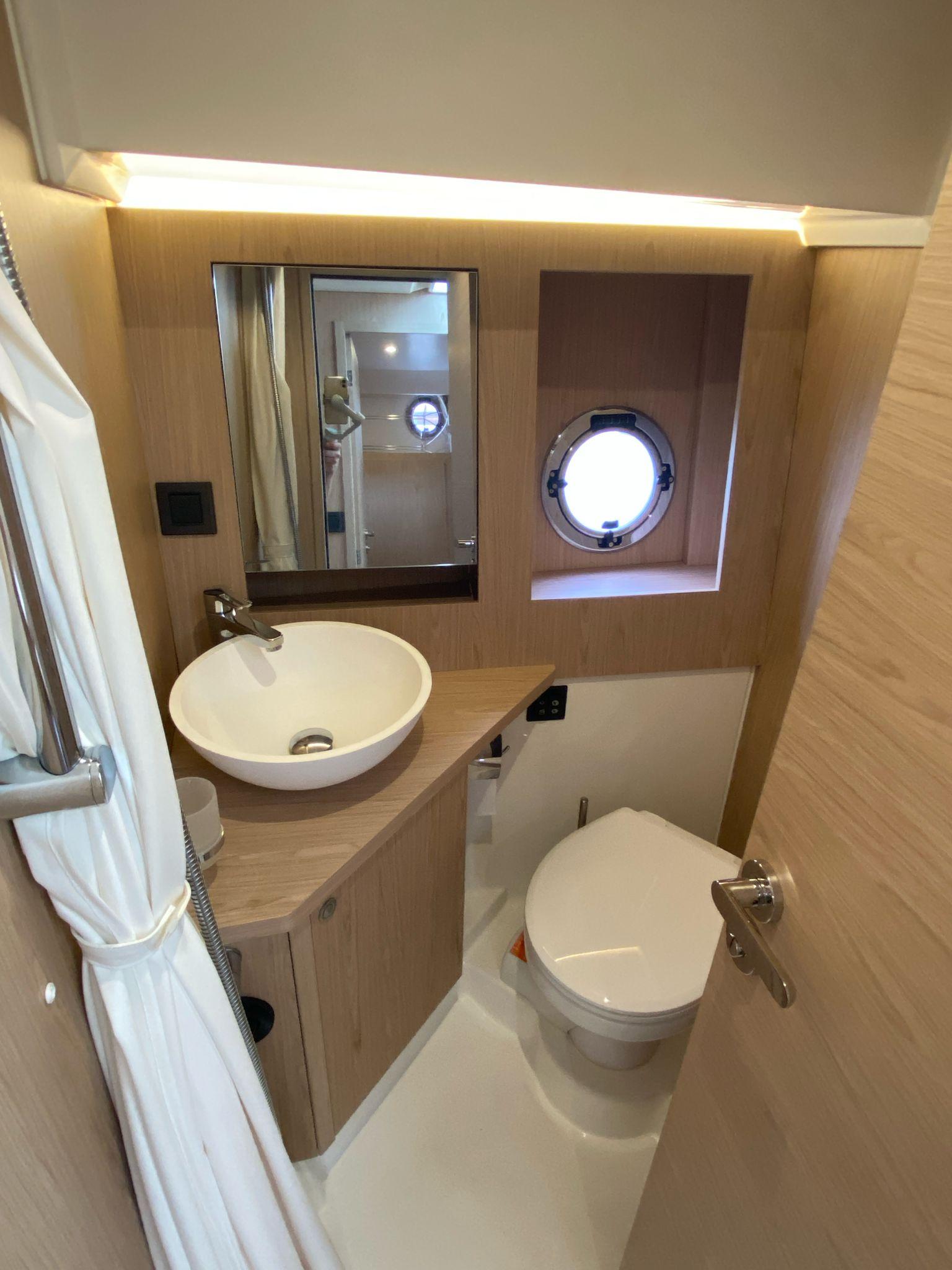 Yacht Photos Pics