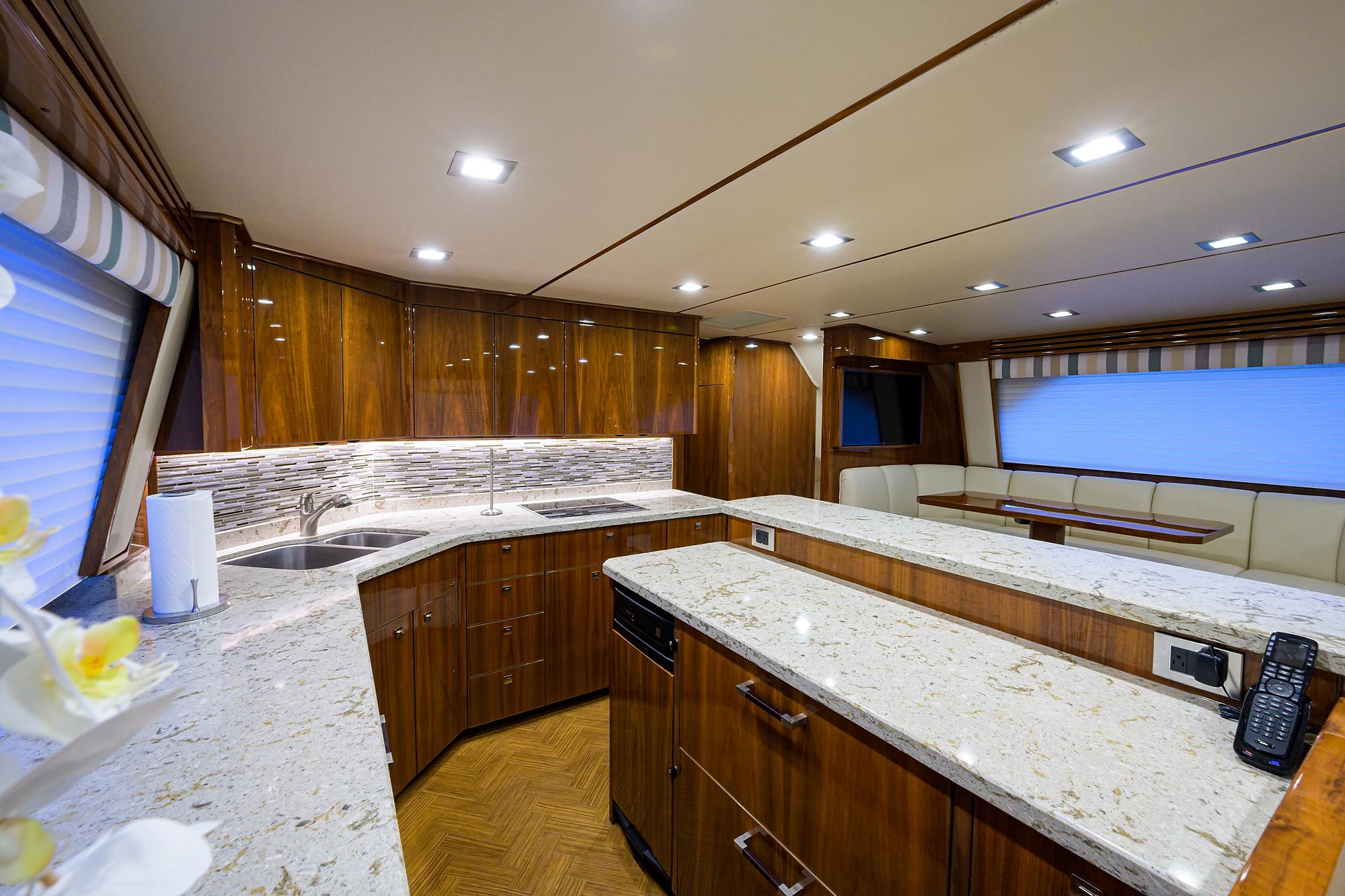 Viking 72 ABSOLUT - Galley Counters & Dinette