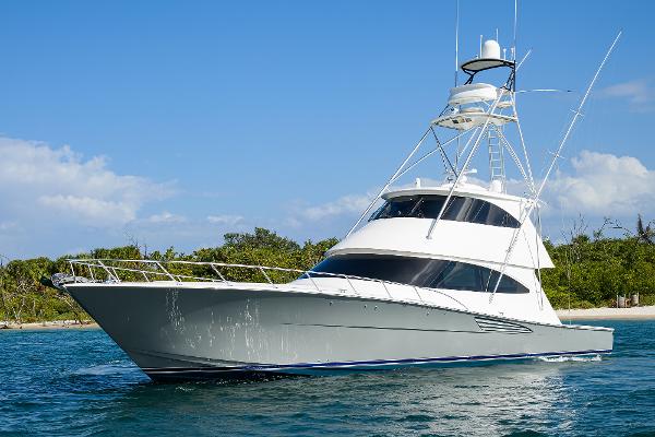 Viking 72 ABSOLUT - Bow Port Profile