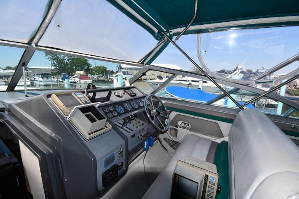 36' Cruisers Yachts, Listing Number 100917022, - Photo No. 10