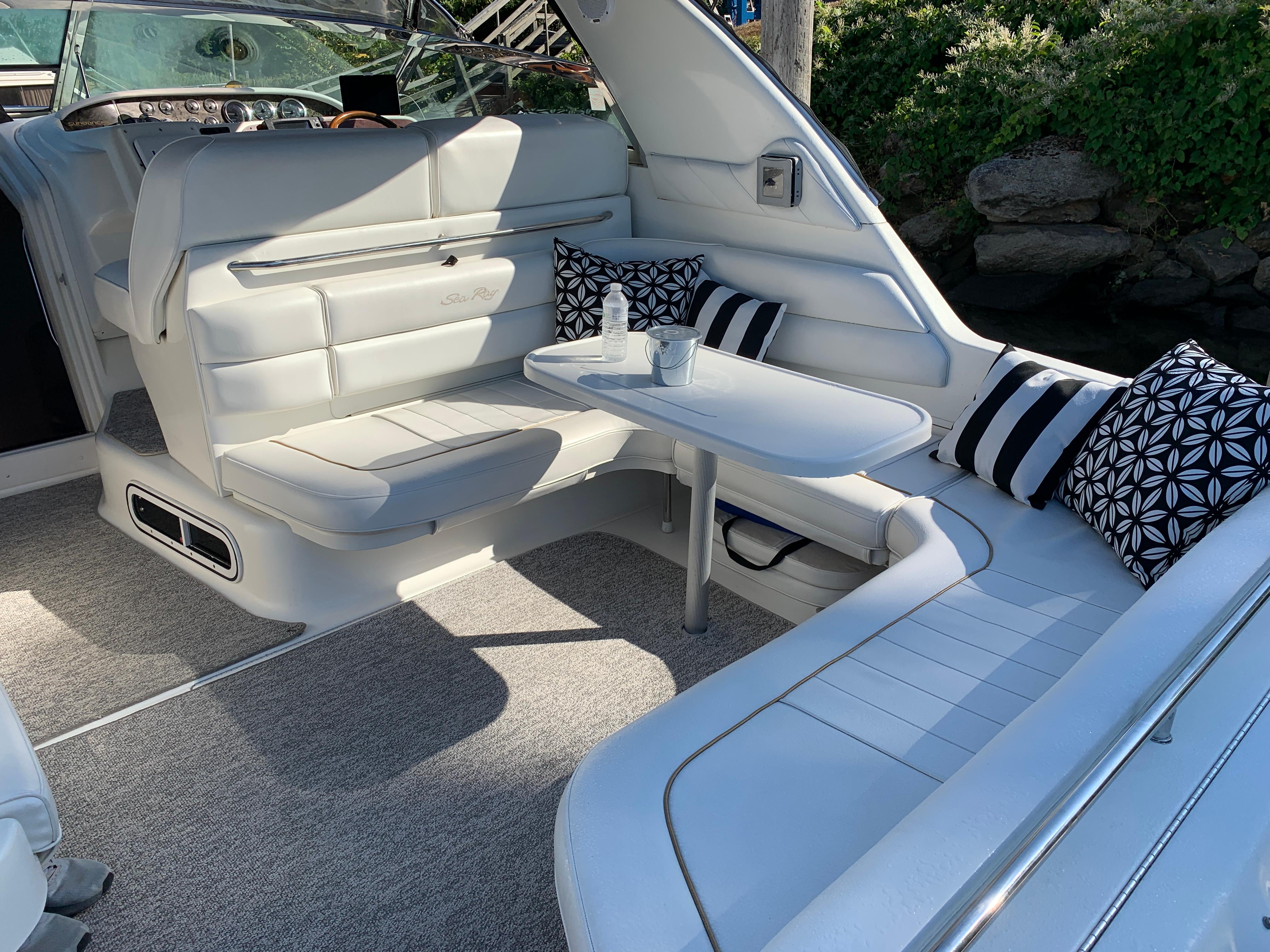 1997 Sea Ray 370 Sundancer-12