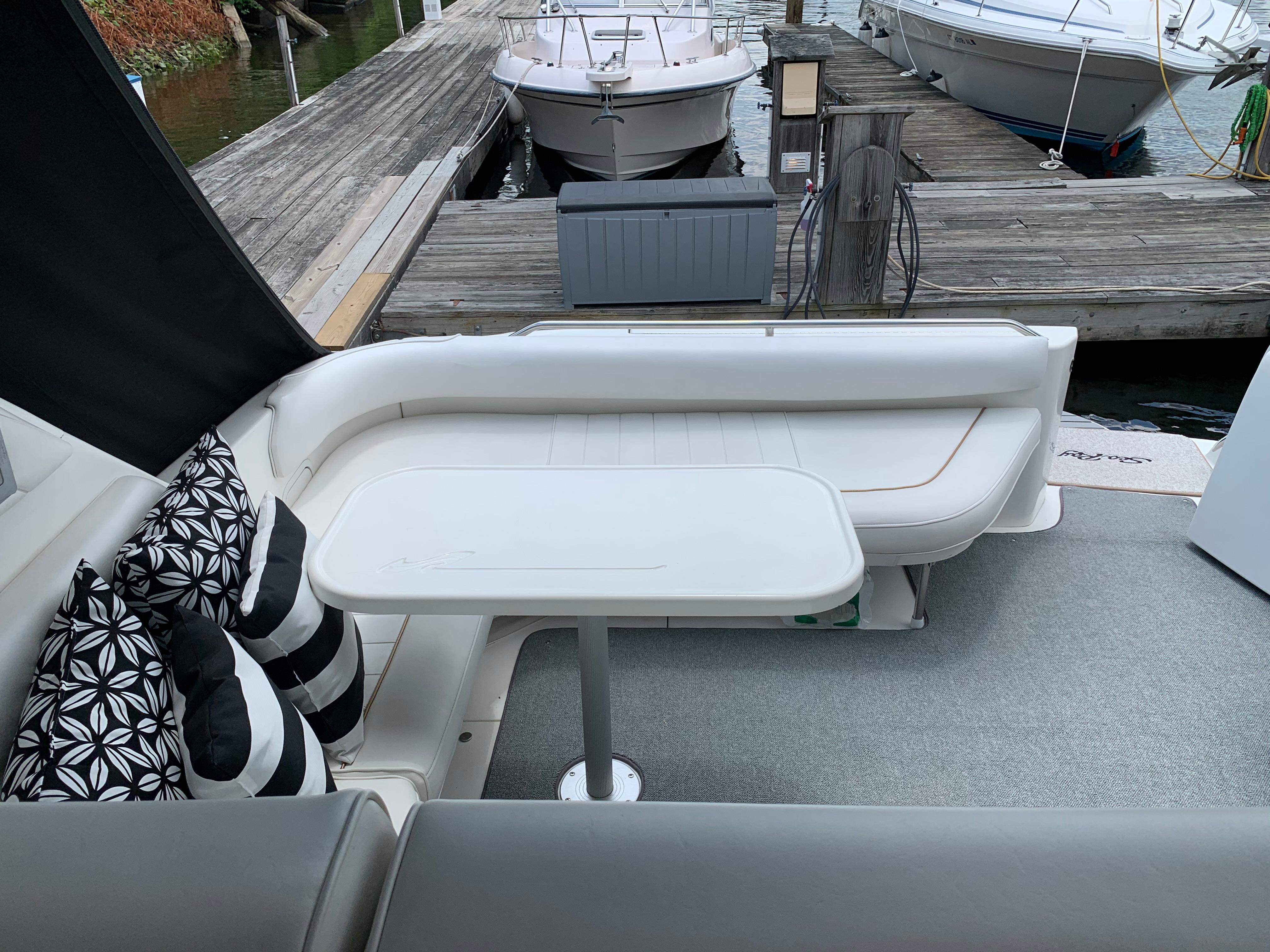 1997 Sea Ray 370 Sundancer-13