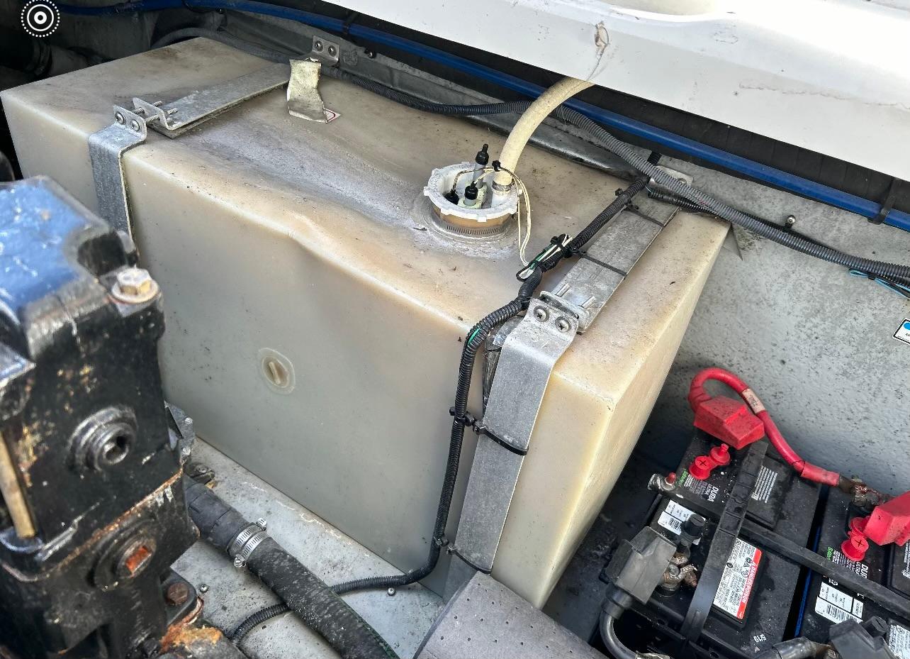 1997 Sea Ray 370 Sundancer-71