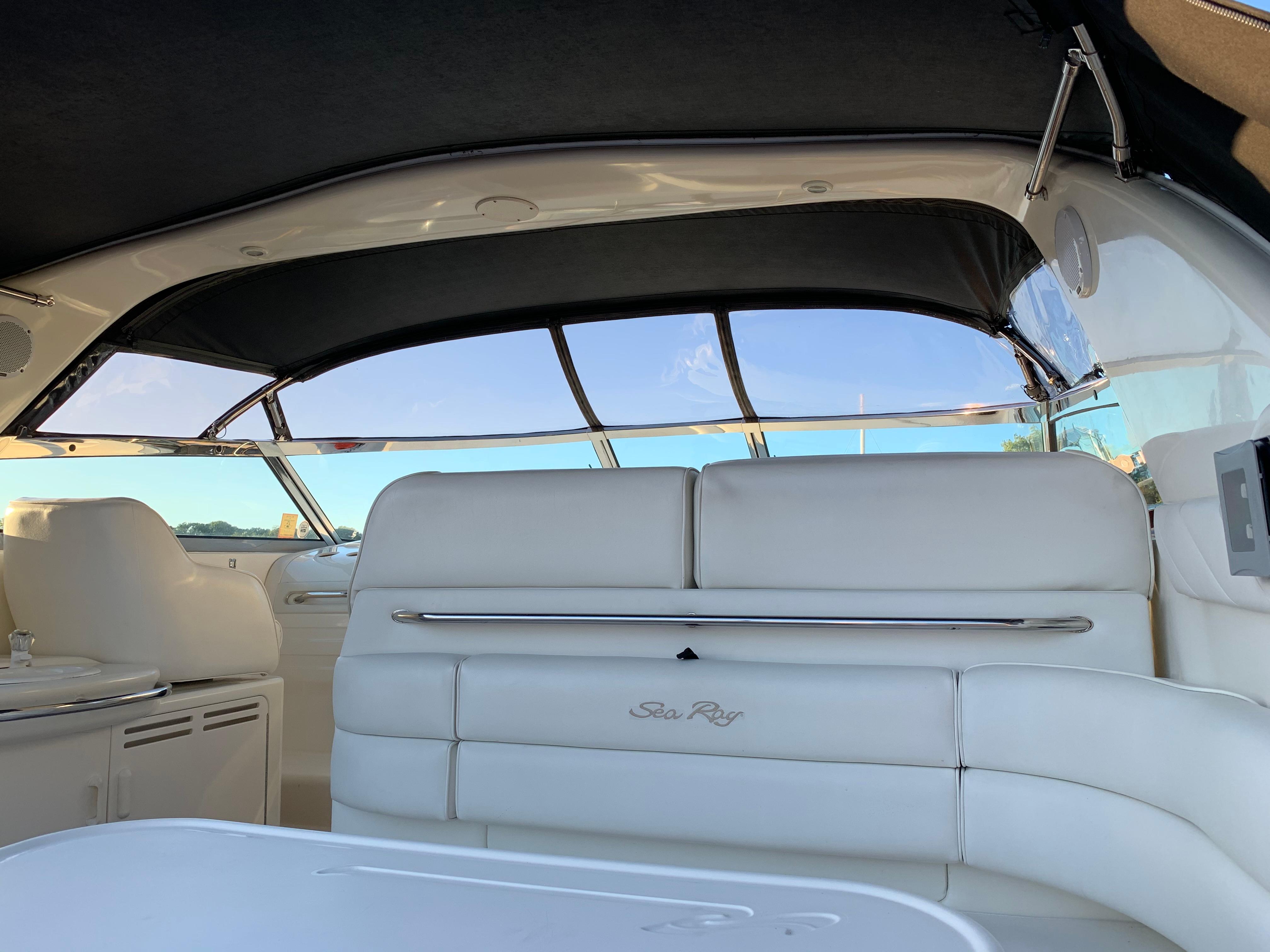1997 Sea Ray 370 Sundancer-23
