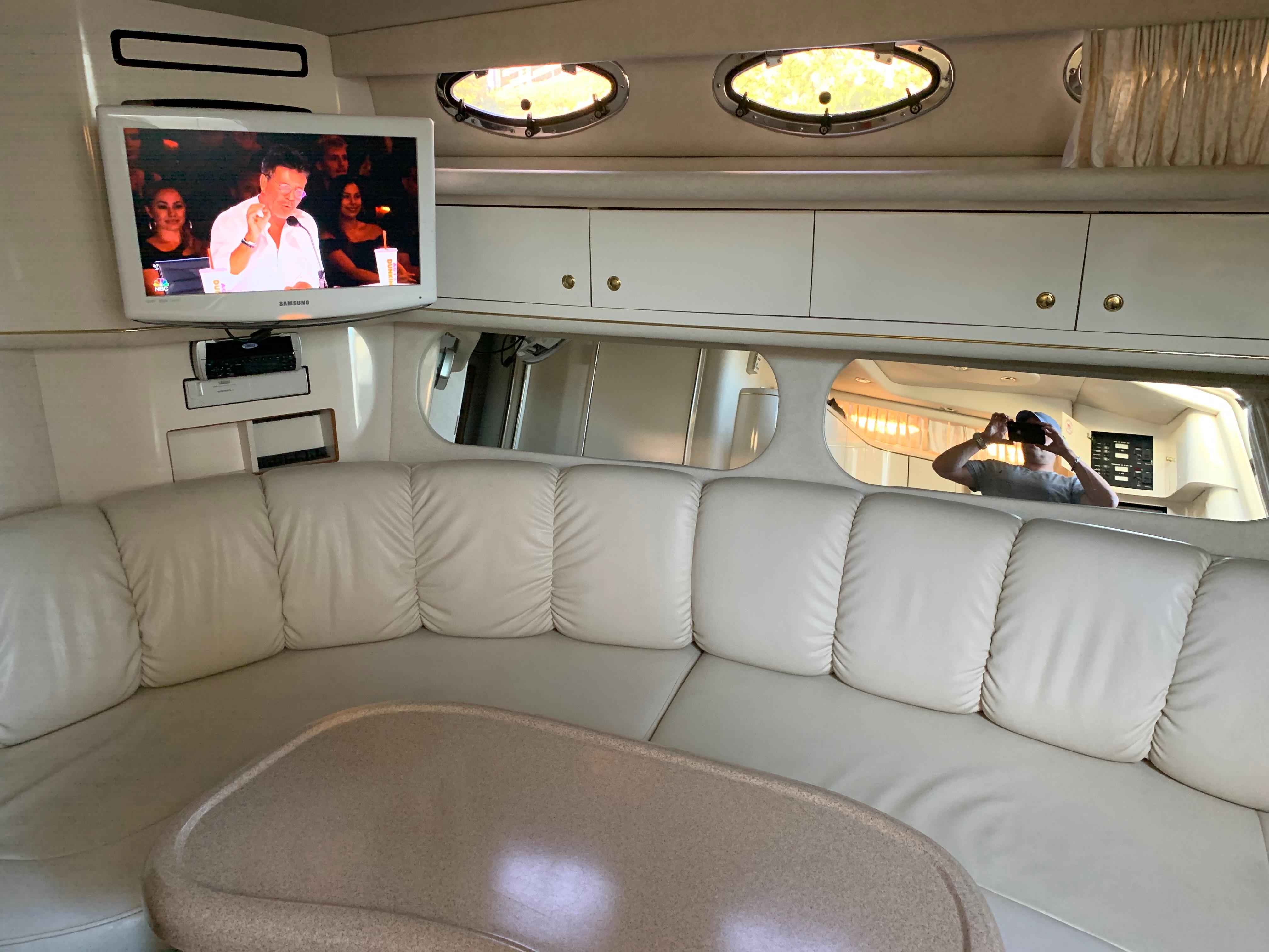 1997 Sea Ray 370 Sundancer-58