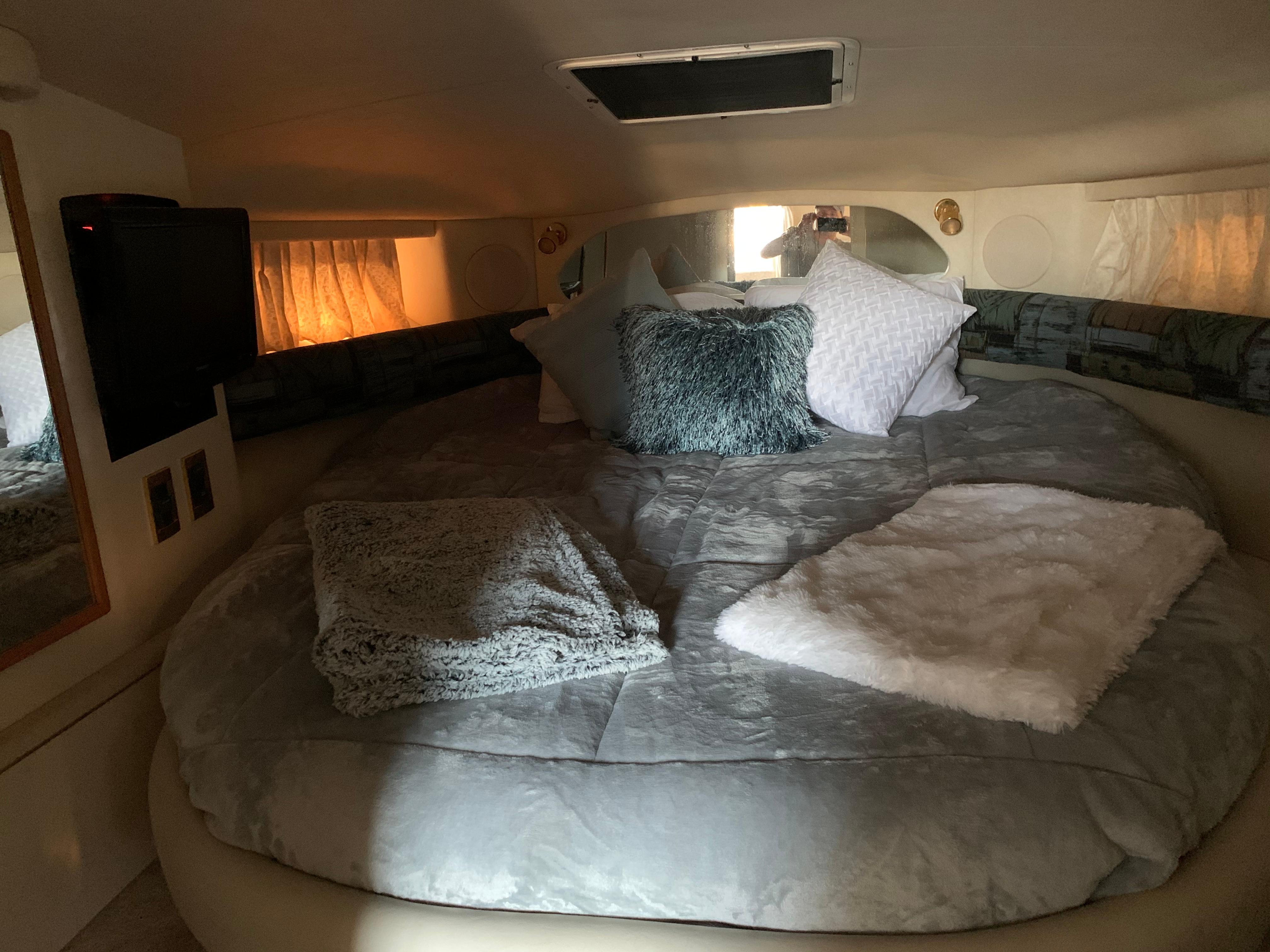 1997 Sea Ray 370 Sundancer-44