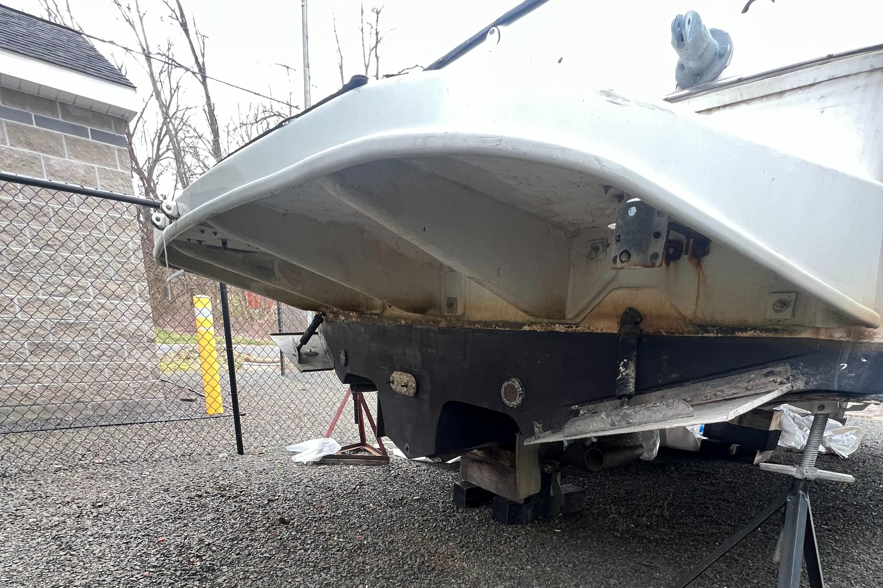 1997 Sea Ray 370 Sundancer-9