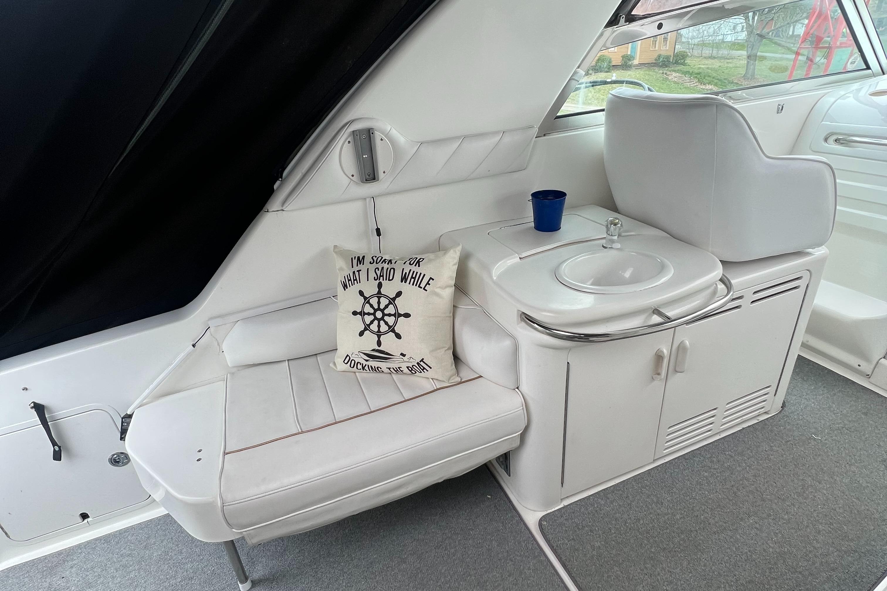 1997 Sea Ray 370 Sundancer-21
