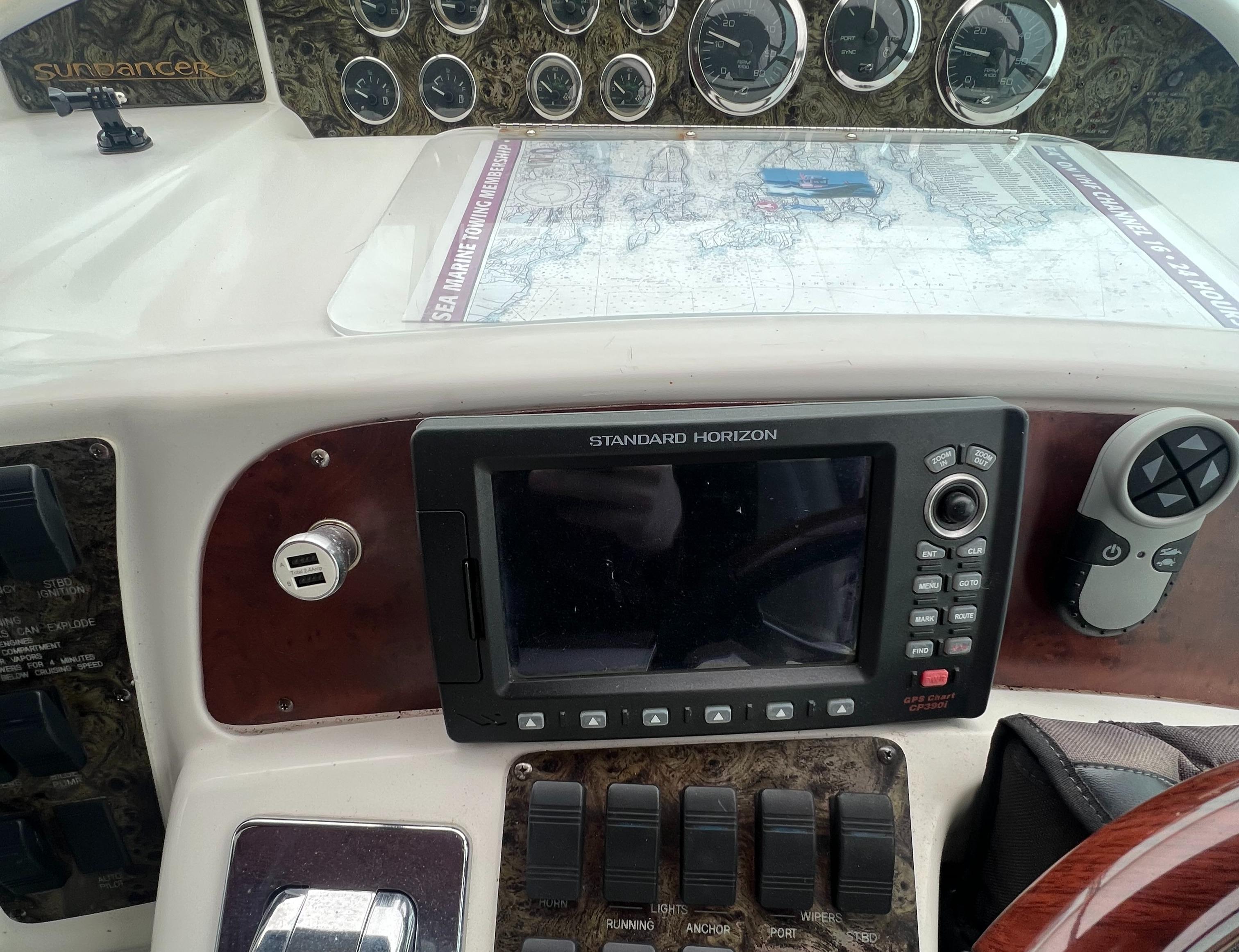 1997 Sea Ray 370 Sundancer-38