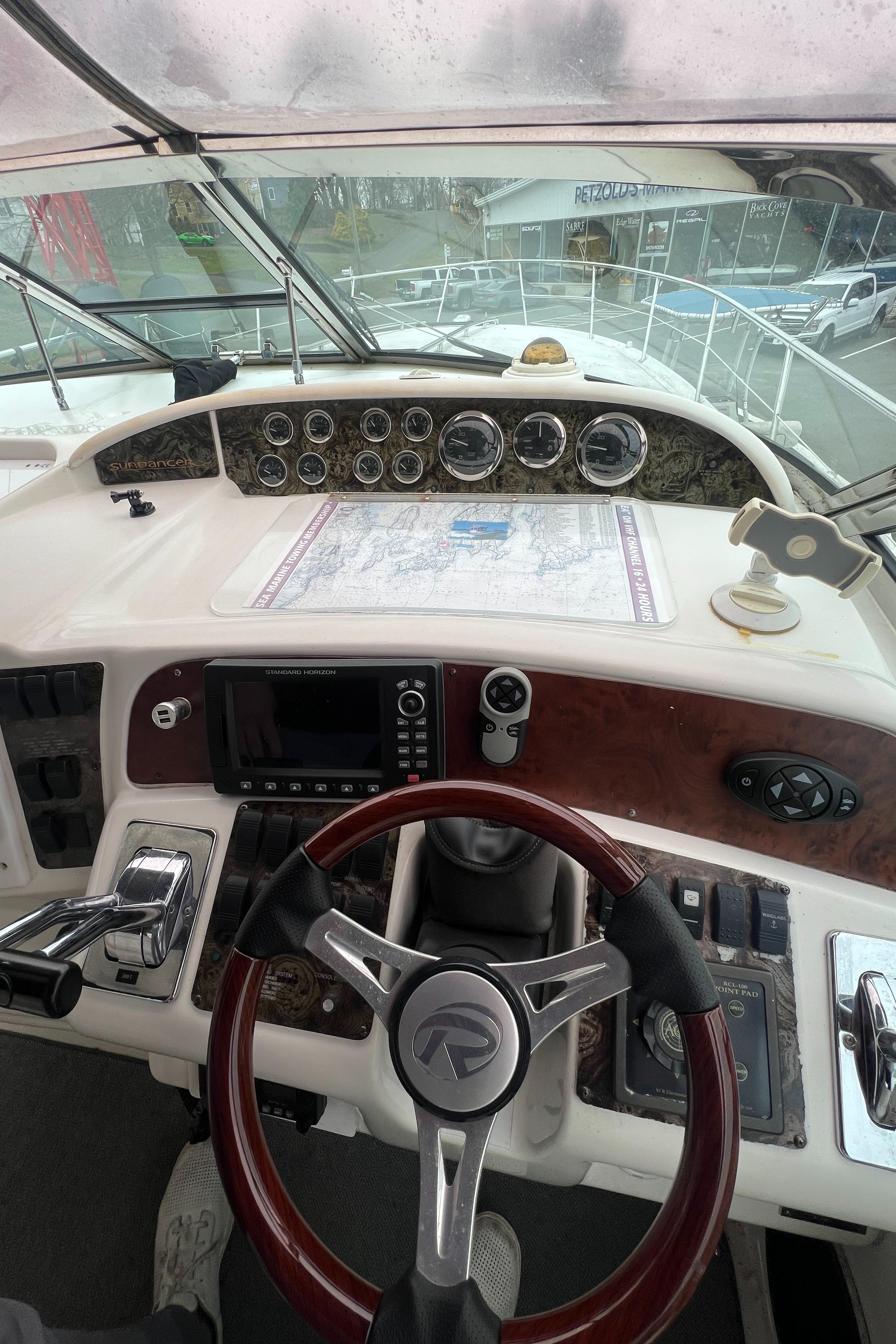 1997 Sea Ray 370 Sundancer-36