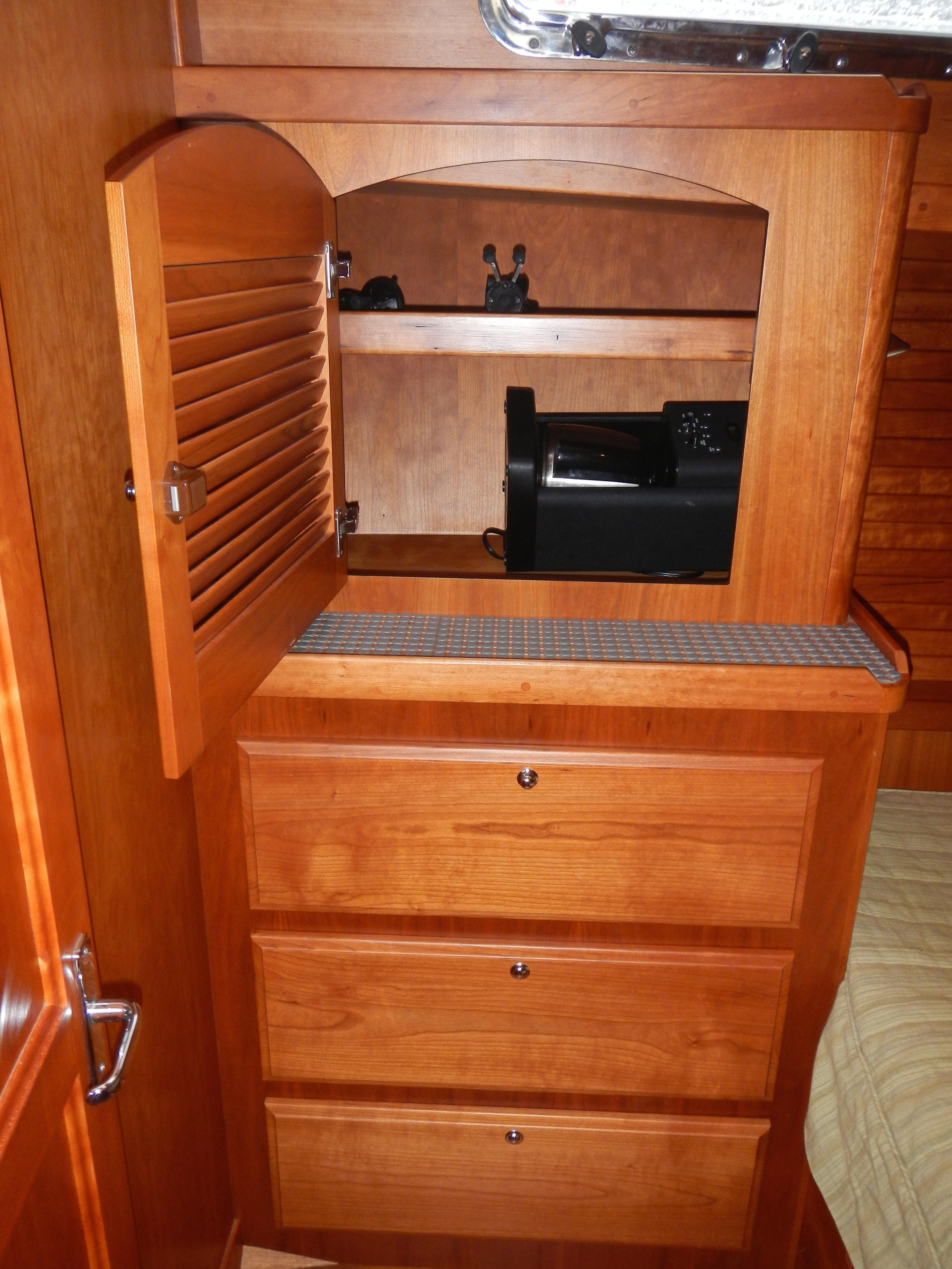 Guest Cabin Bureau & Storage