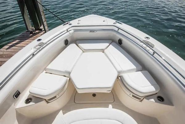 35' Boston Whaler, Listing Number 100913297, - Photo No. 6